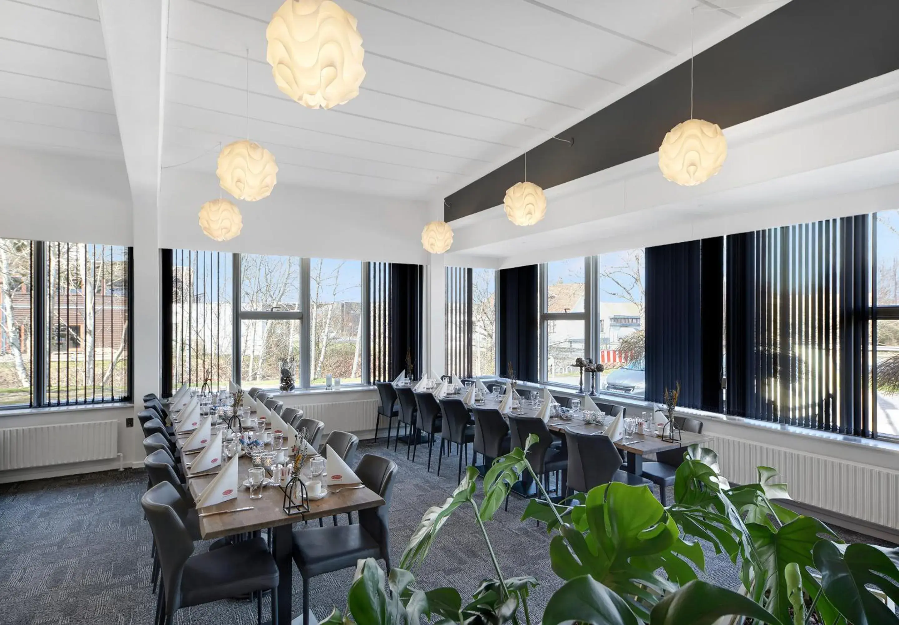 Meeting/conference room, Restaurant/Places to Eat in Østergaards Hotel