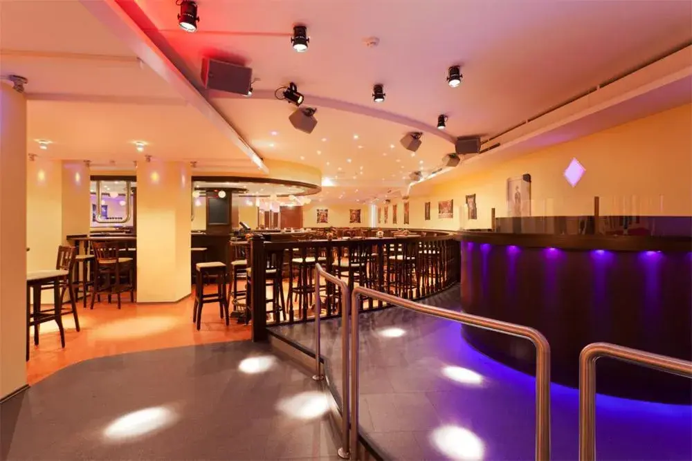 Lounge or bar in Morada Hotel Isetal