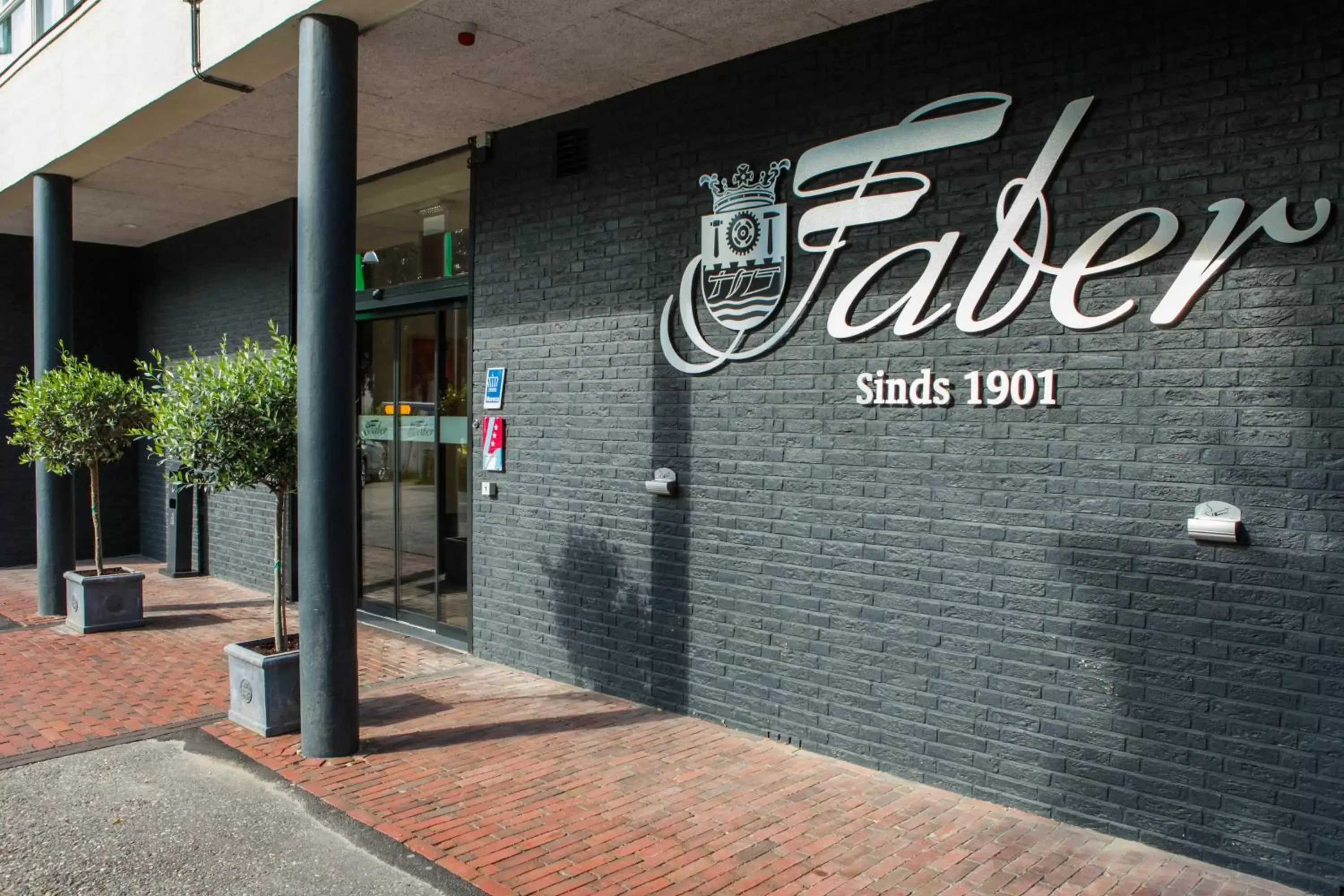 Facade/entrance, Property Logo/Sign in Hotel Faber
