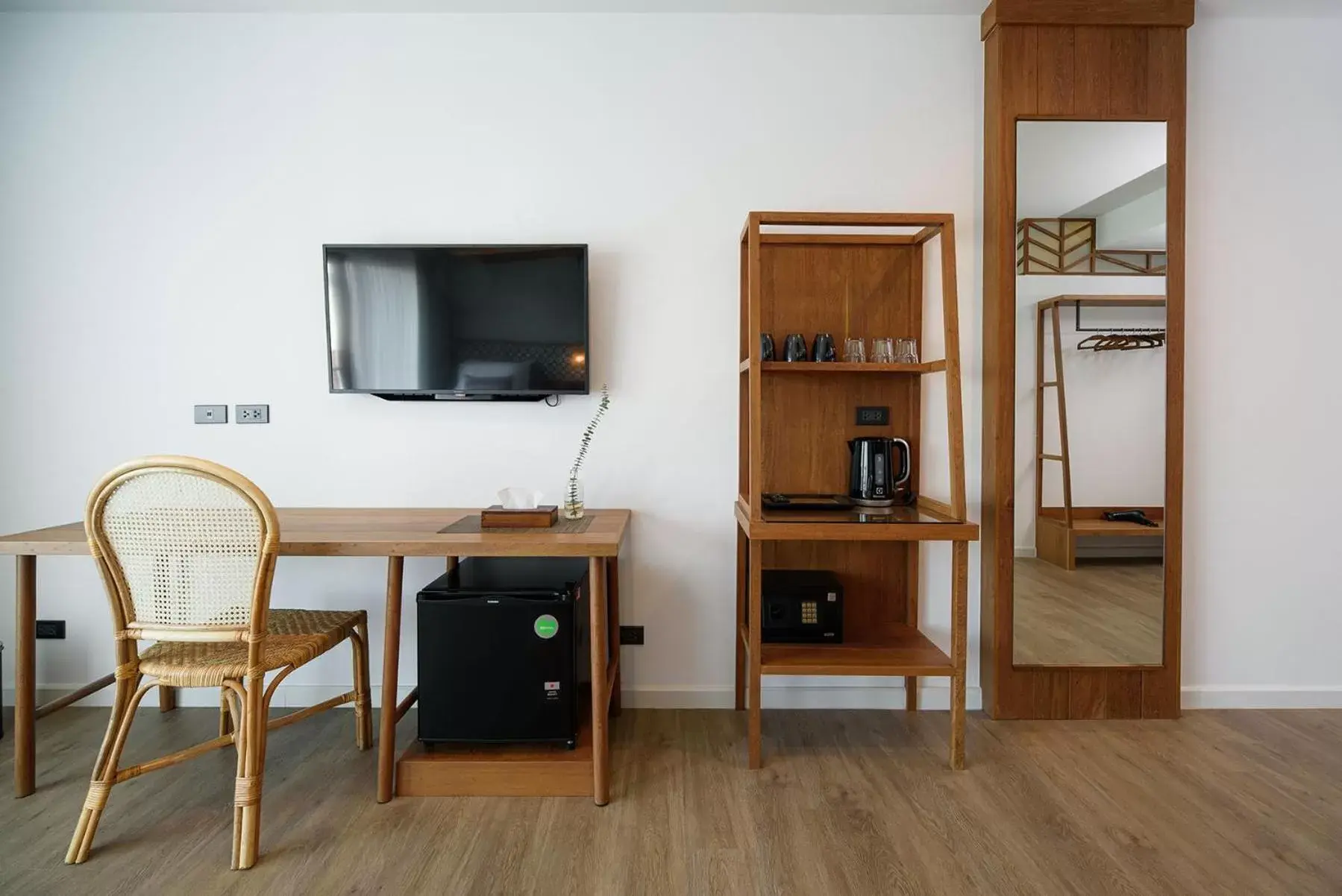 TV/Entertainment Center in Himku Hotel - adult only