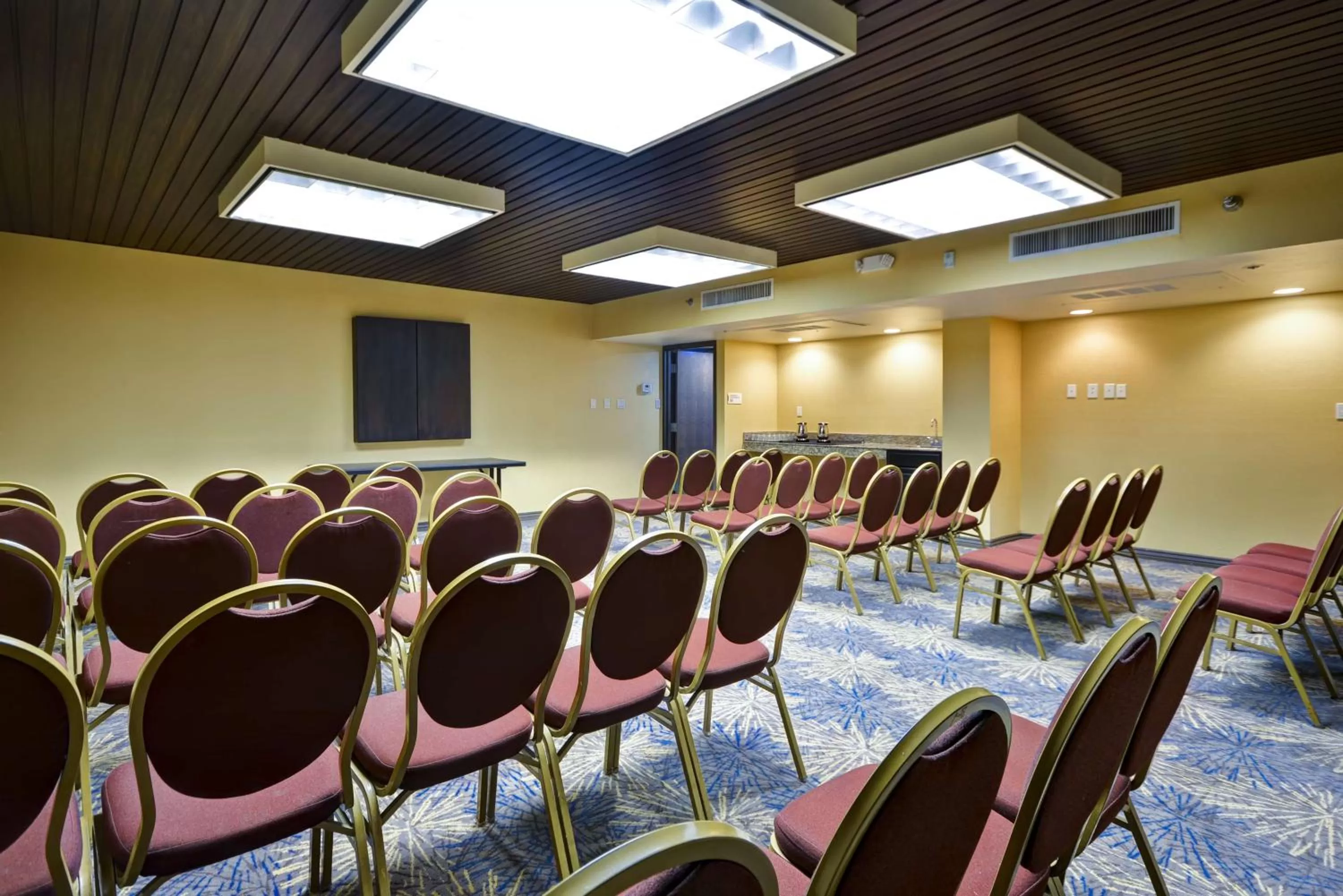 Meeting/conference room in DoubleTree by Hilton Phoenix North