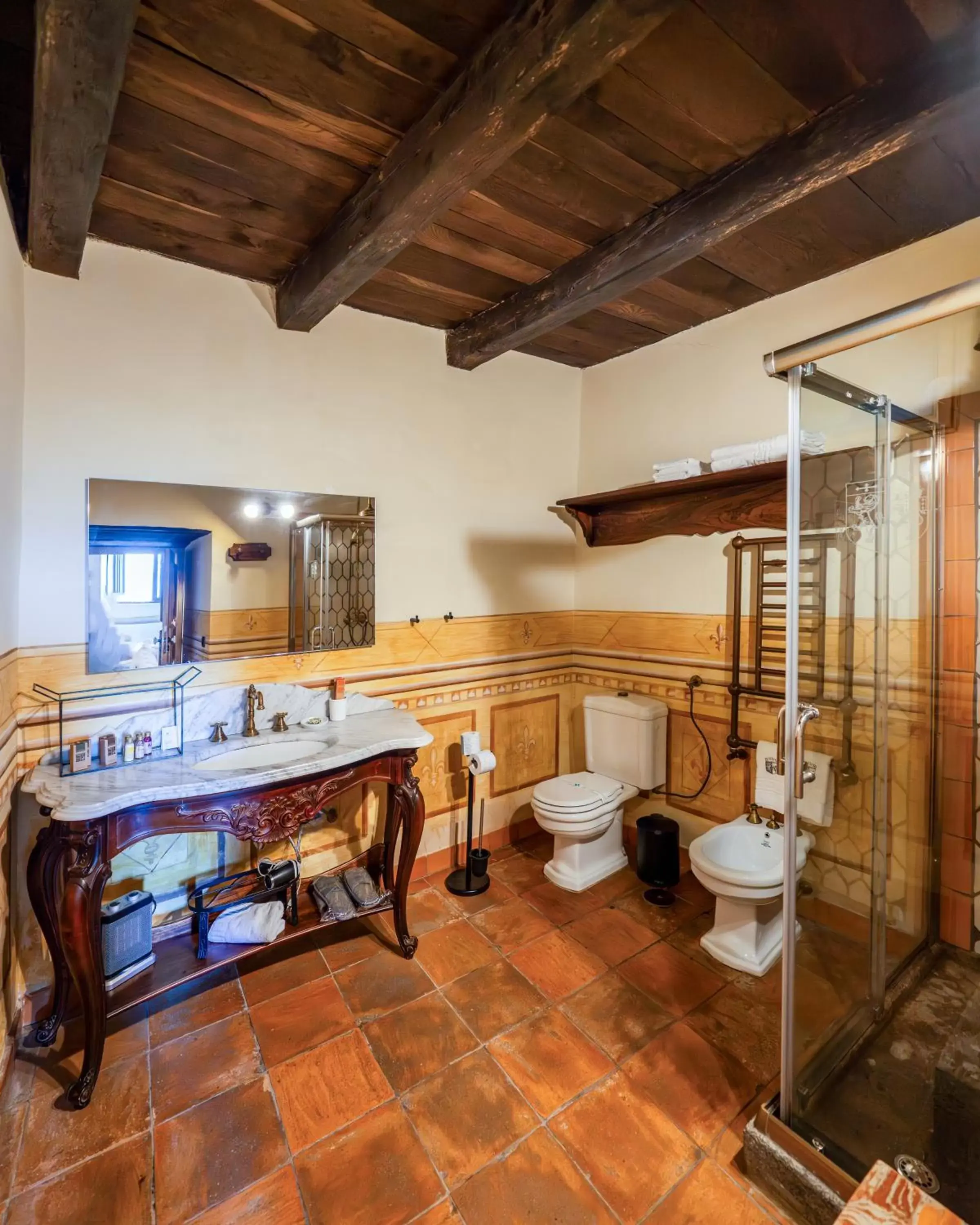 Bathroom in Castello di Limatola