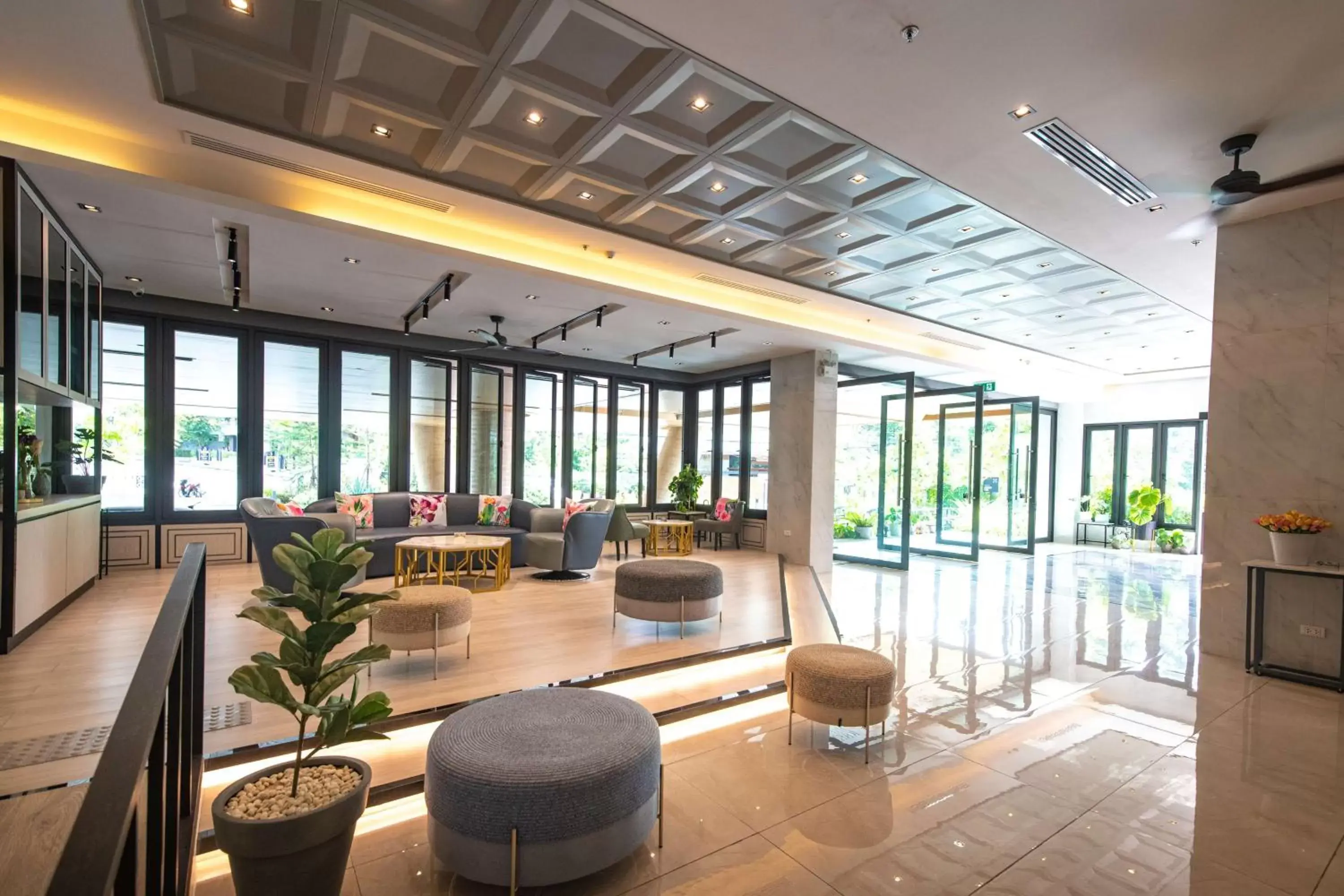 Lobby or reception, Lobby/Reception in Lewit Hotel Pattaya, a member of Radisson Individuals