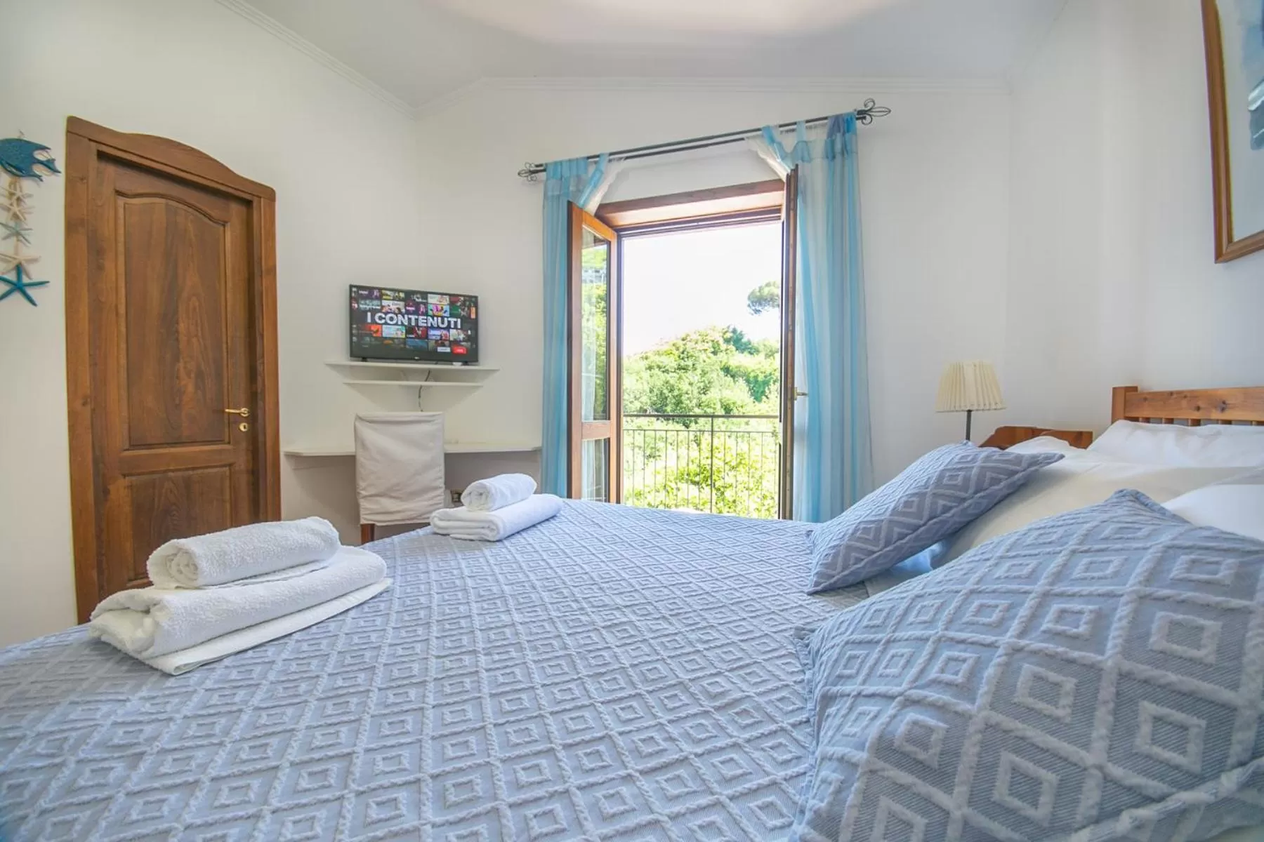 Double Room with Sea View in Villa Costanza sorrento B&b