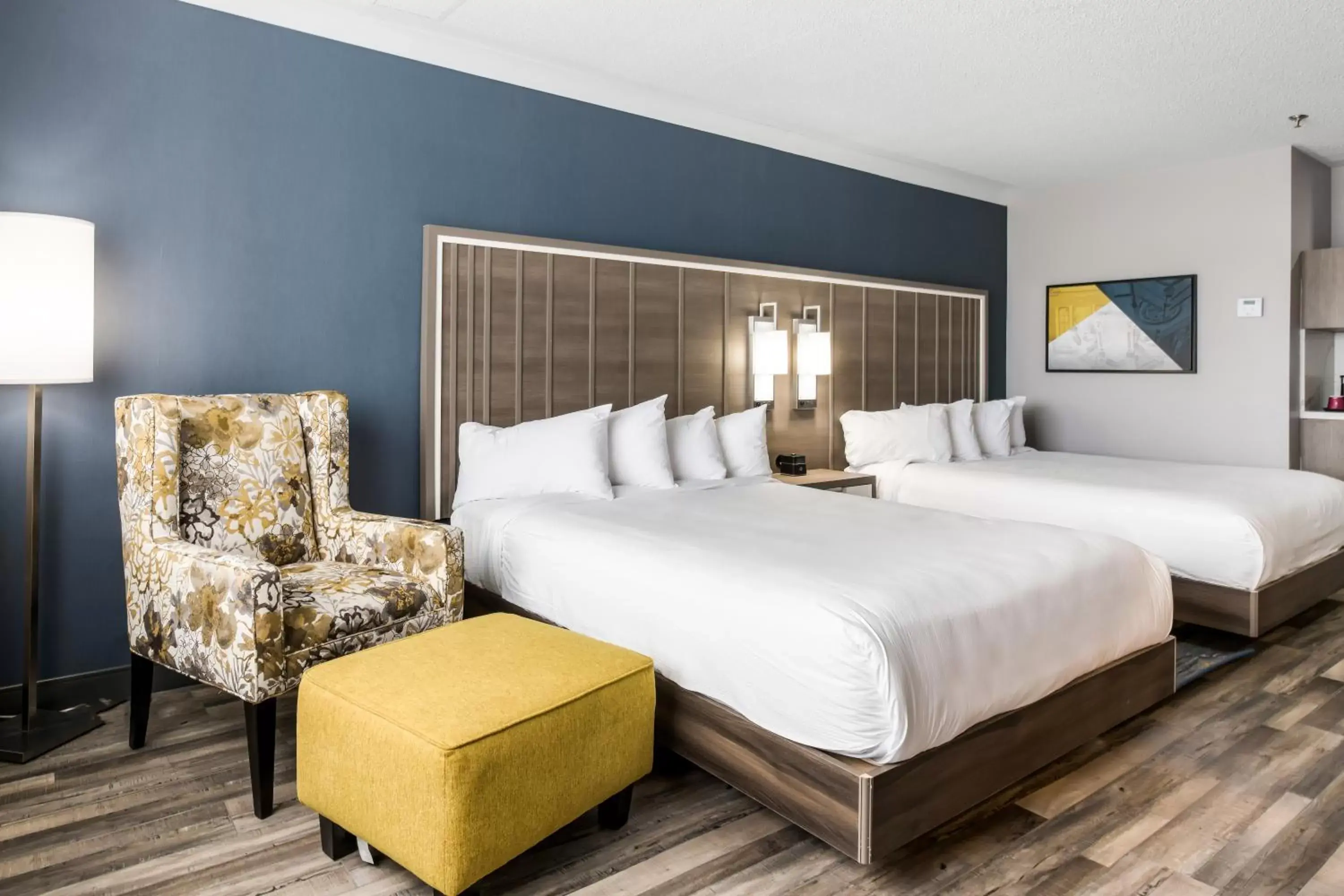Bed in Canadas Best Value Inn Saint John New Brunswick