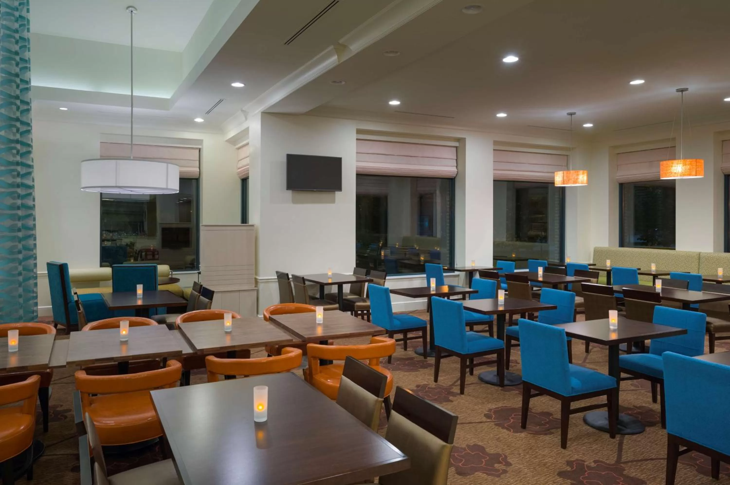 Restaurant/places to eat in Hilton Garden Inn Hartford South/Glastonbury