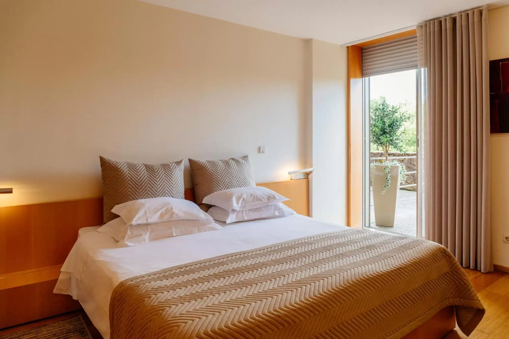 Bedroom, Bed in Axis Ponte de Lima Golf Resort Hotel