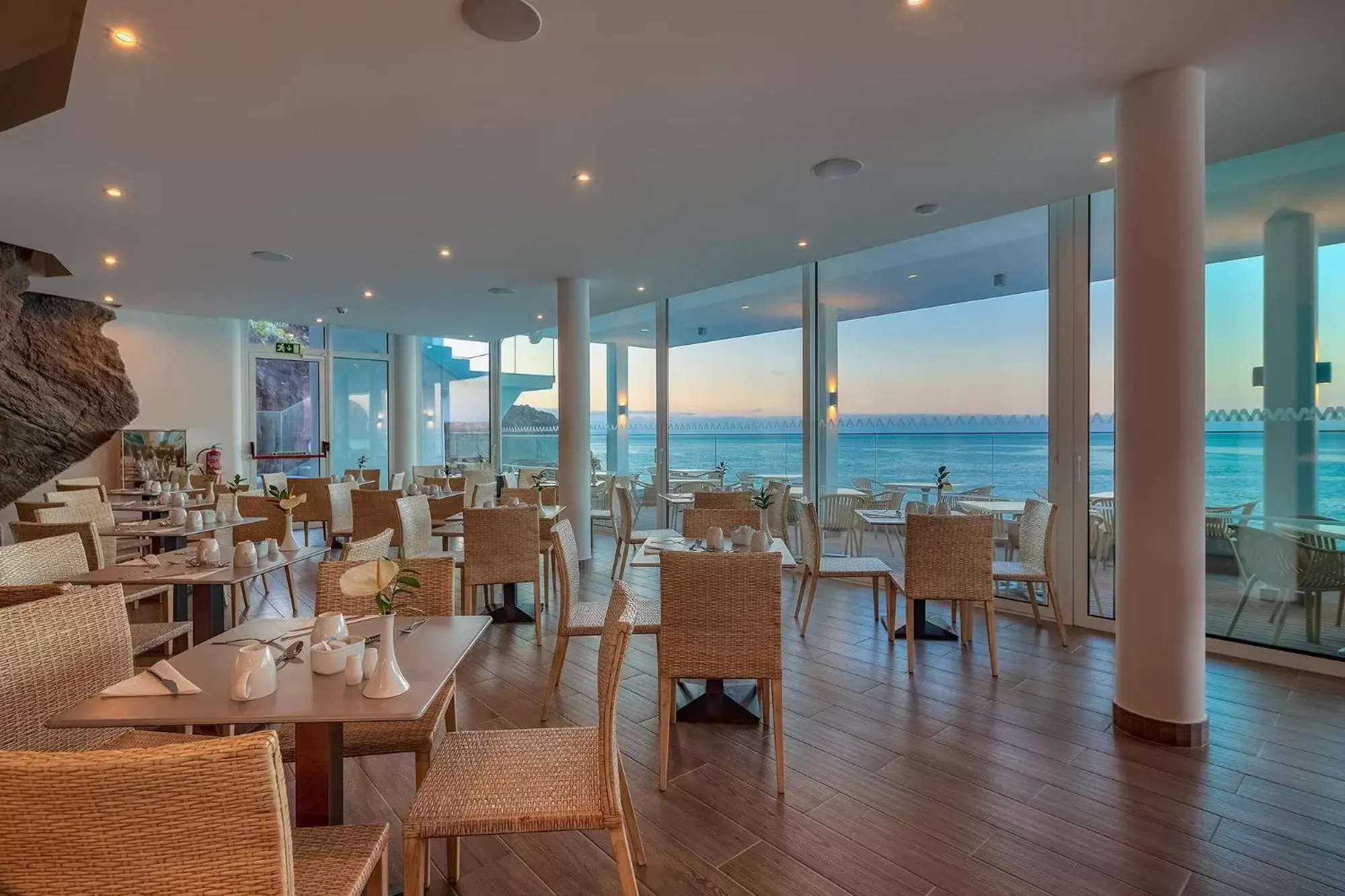 Restaurant/Places to Eat in Sentido Galosol