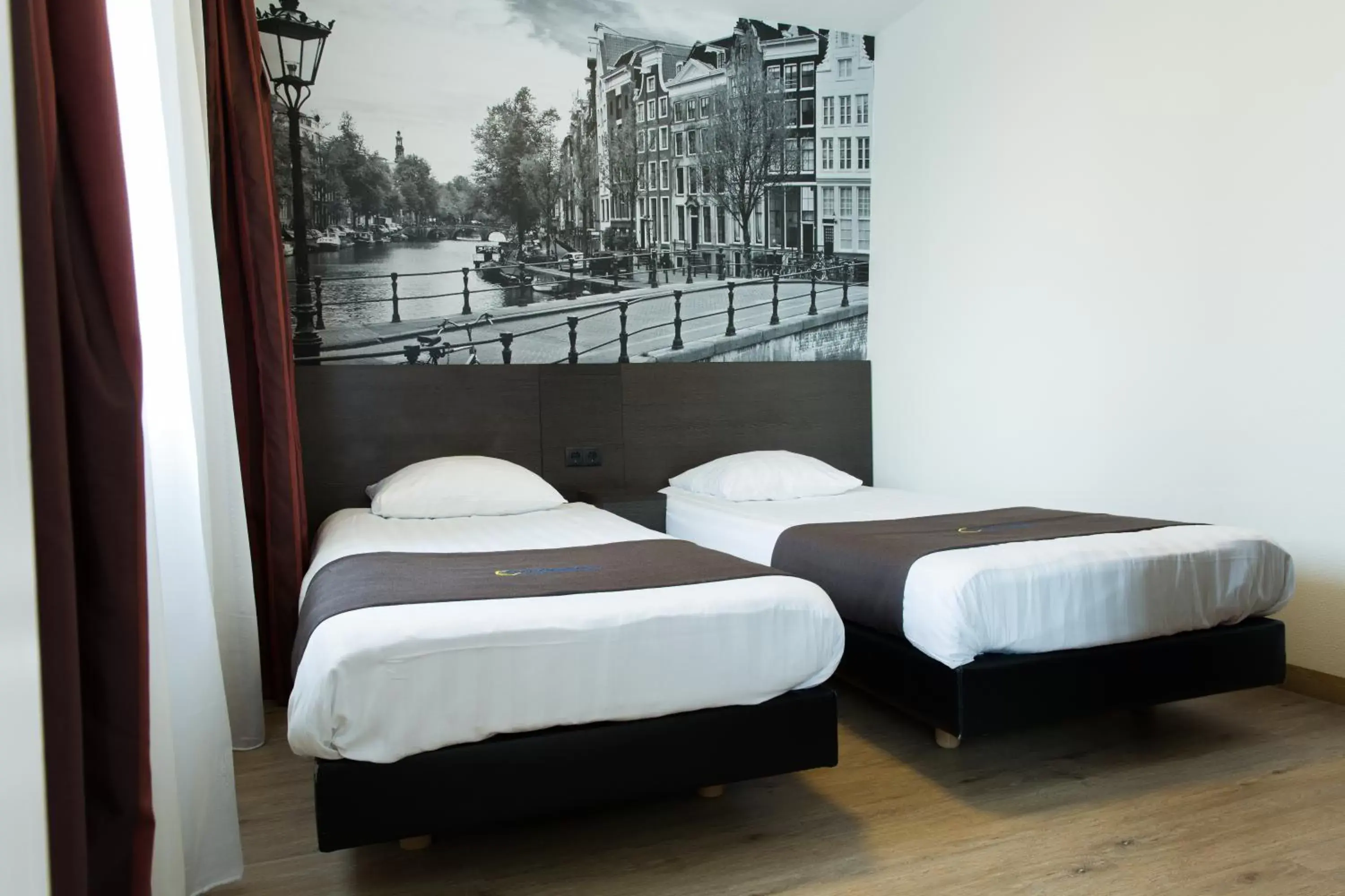 Bedroom, Bed in Bastion Hotel Amsterdam Amstel