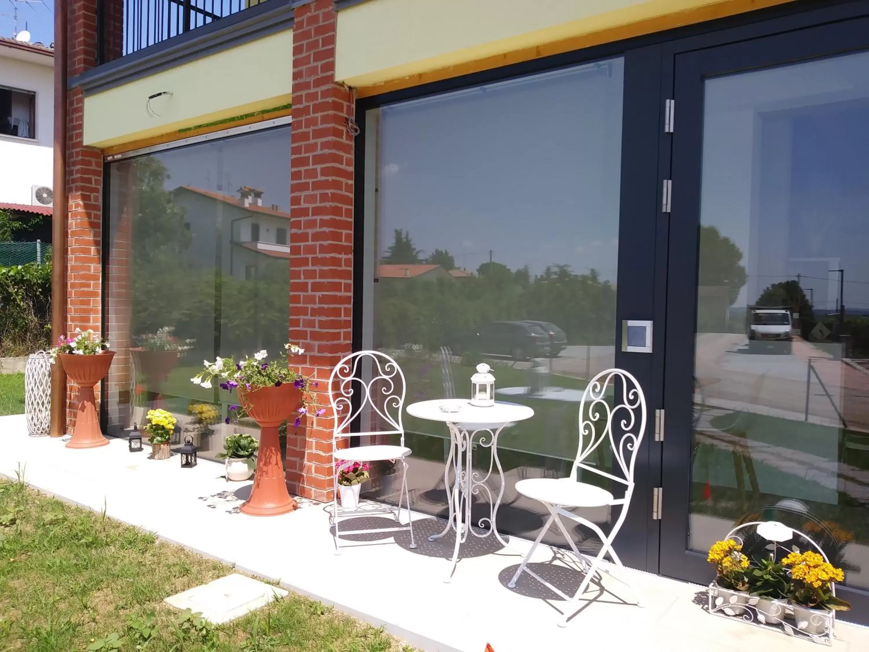 Property building in Stella del Garda