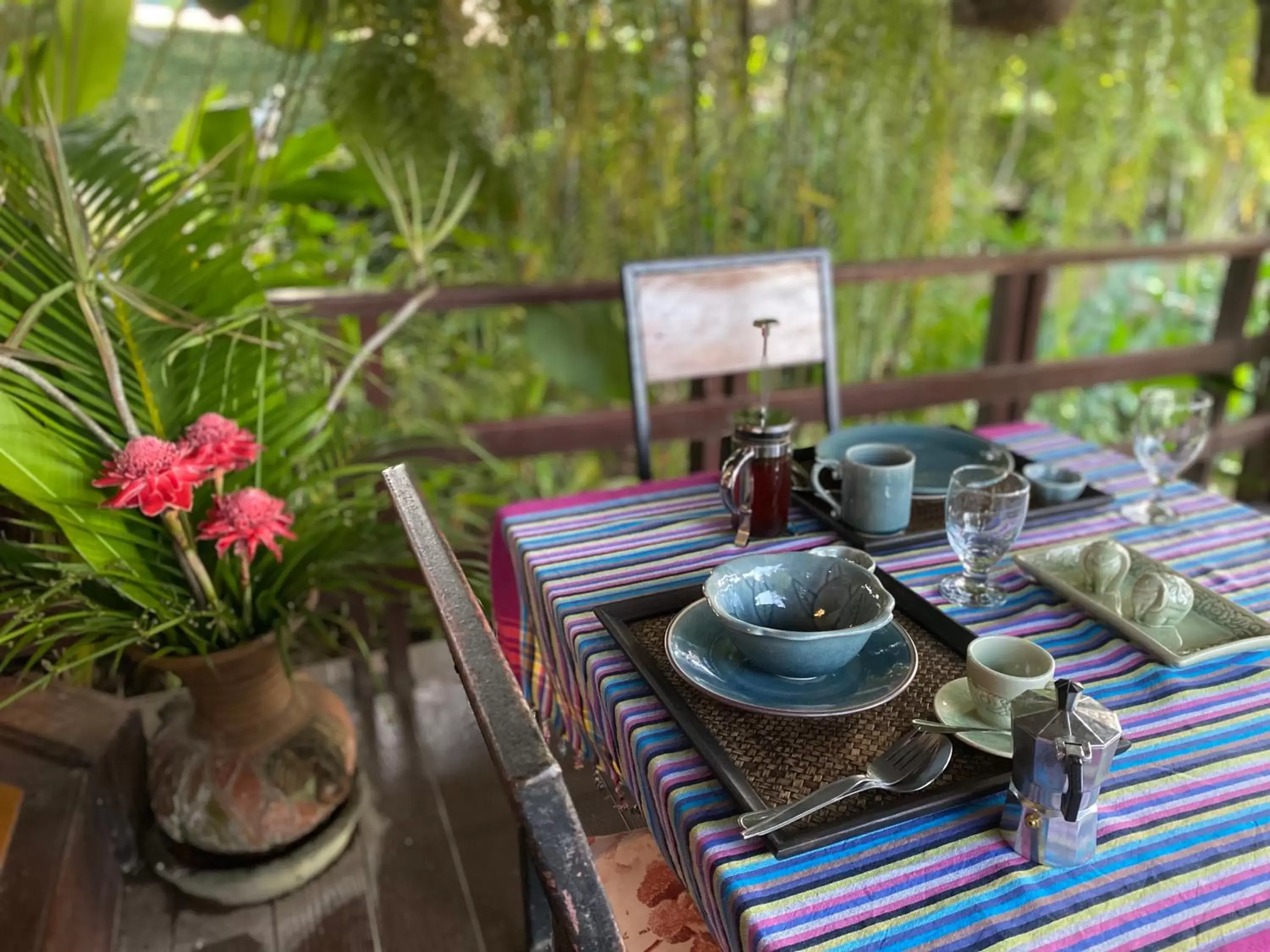 Coffee/tea facilities in Pura Vida Pai Resort