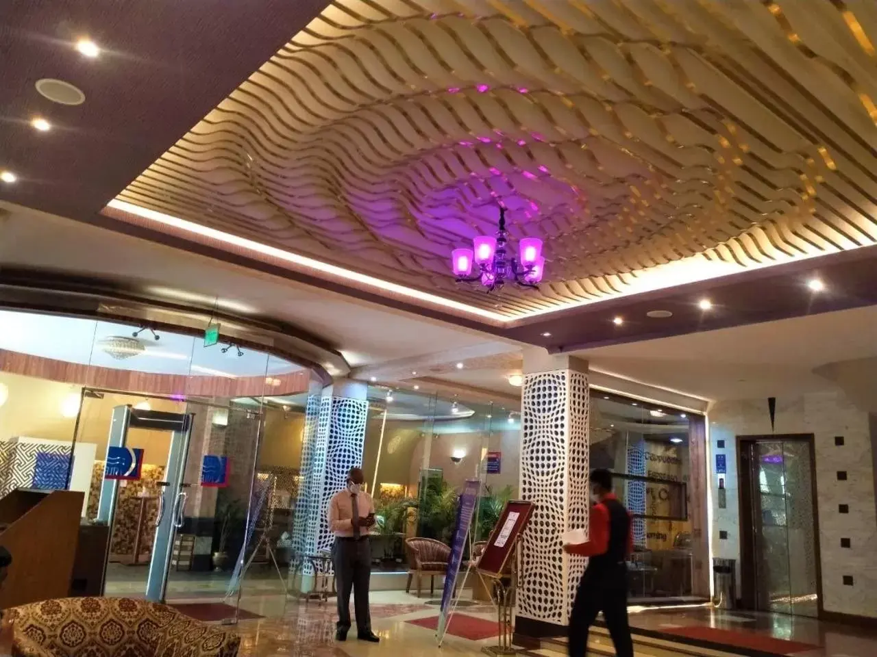 Lobby or reception in HOTEL LAKE CASTLE - Parkview Lobby or reception in HOTEL LAKE CASTLE - Parkview