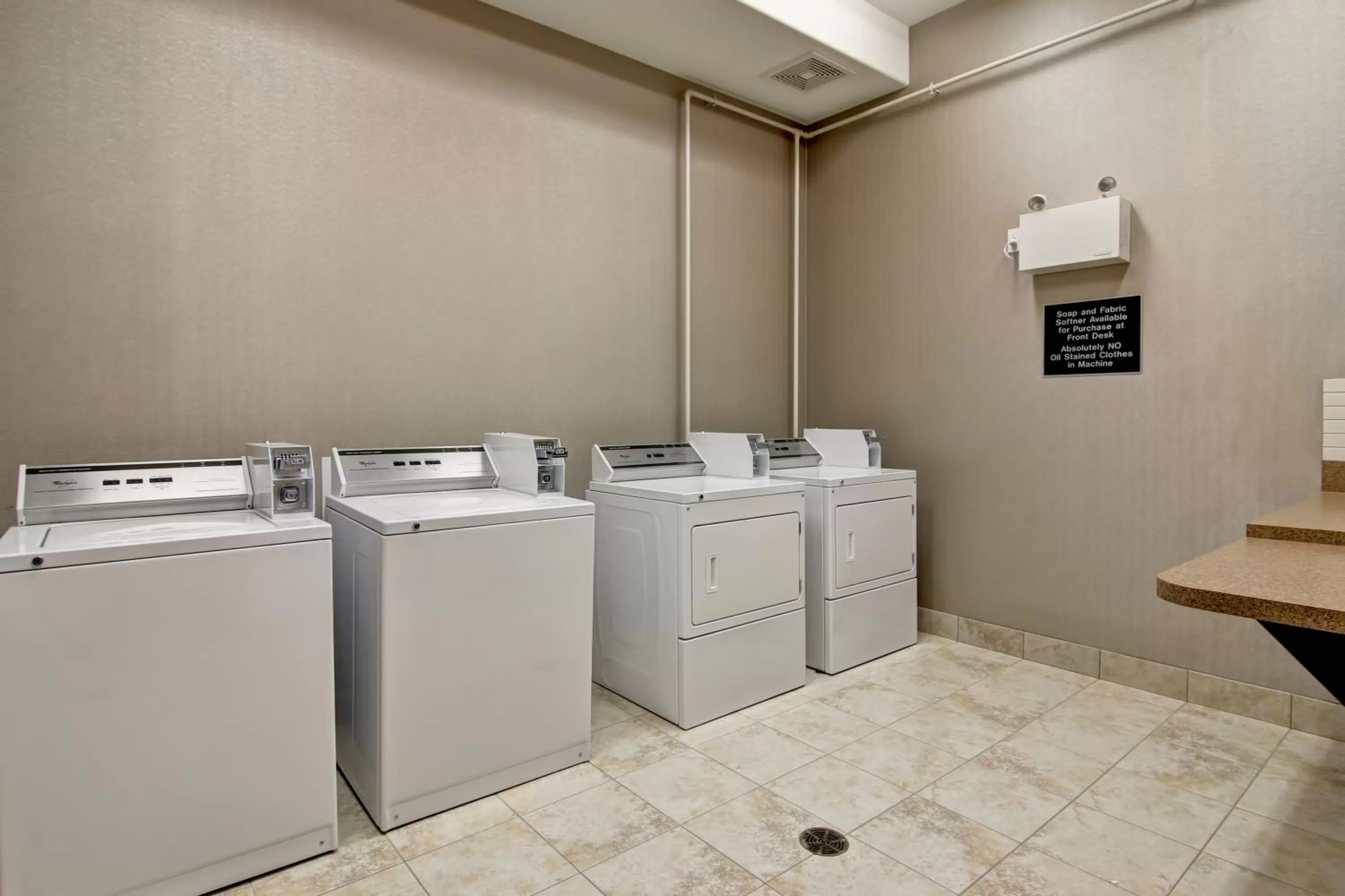 washing machine in Canalta Hotel Esterhazy