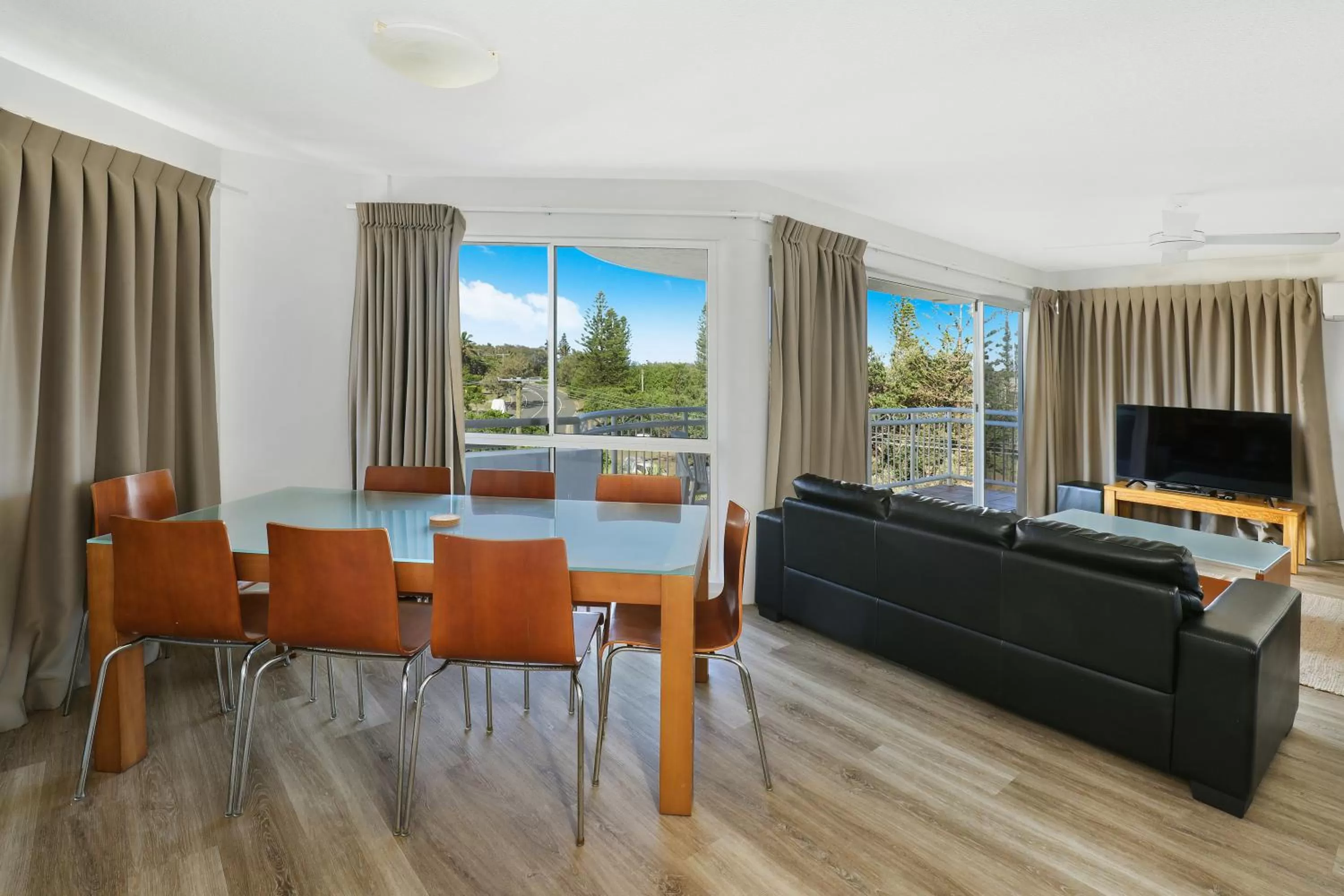 Beachside Resort Kawana Waters