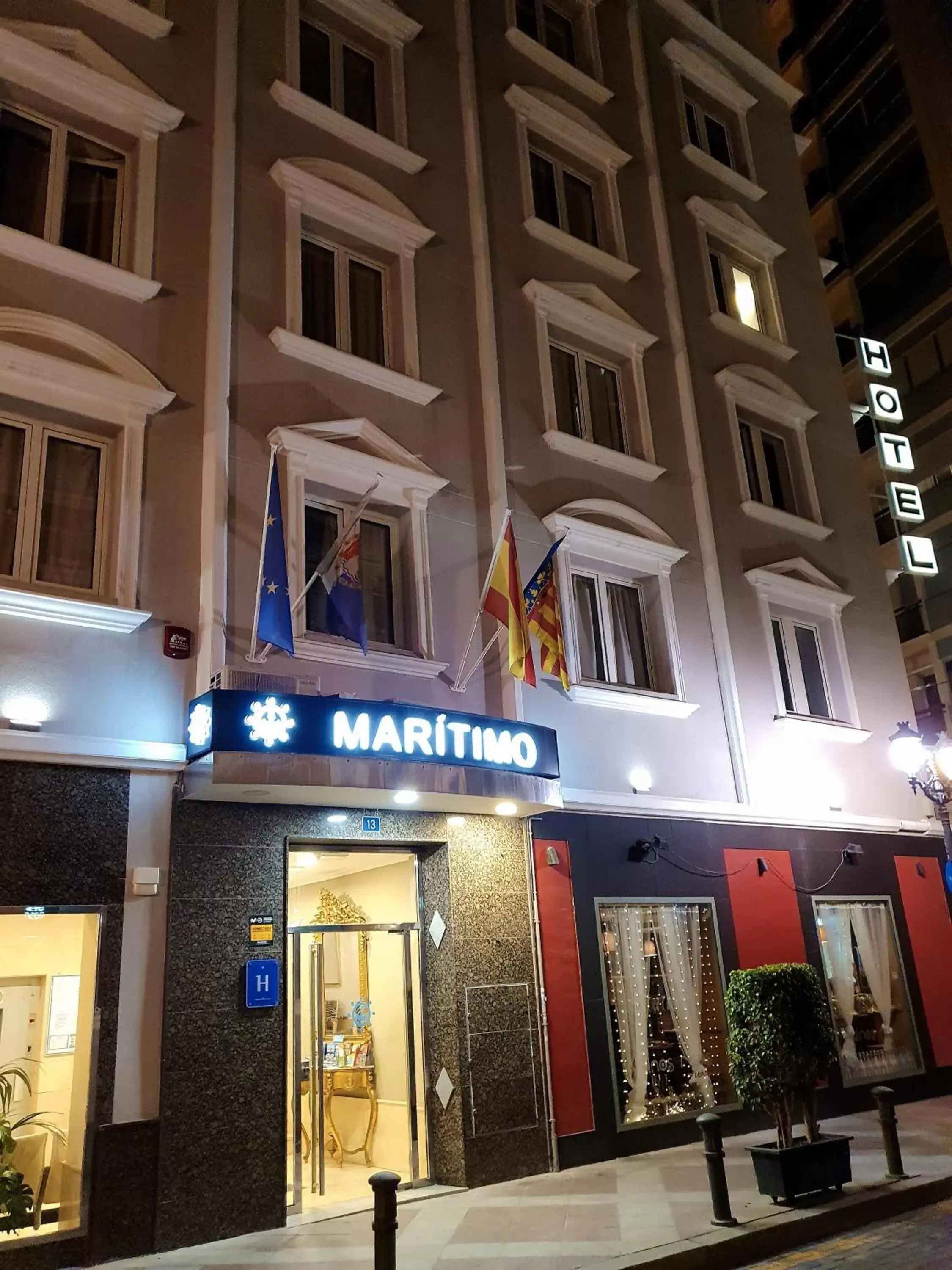 Facade/entrance, Property Building in Hotel Maritimo