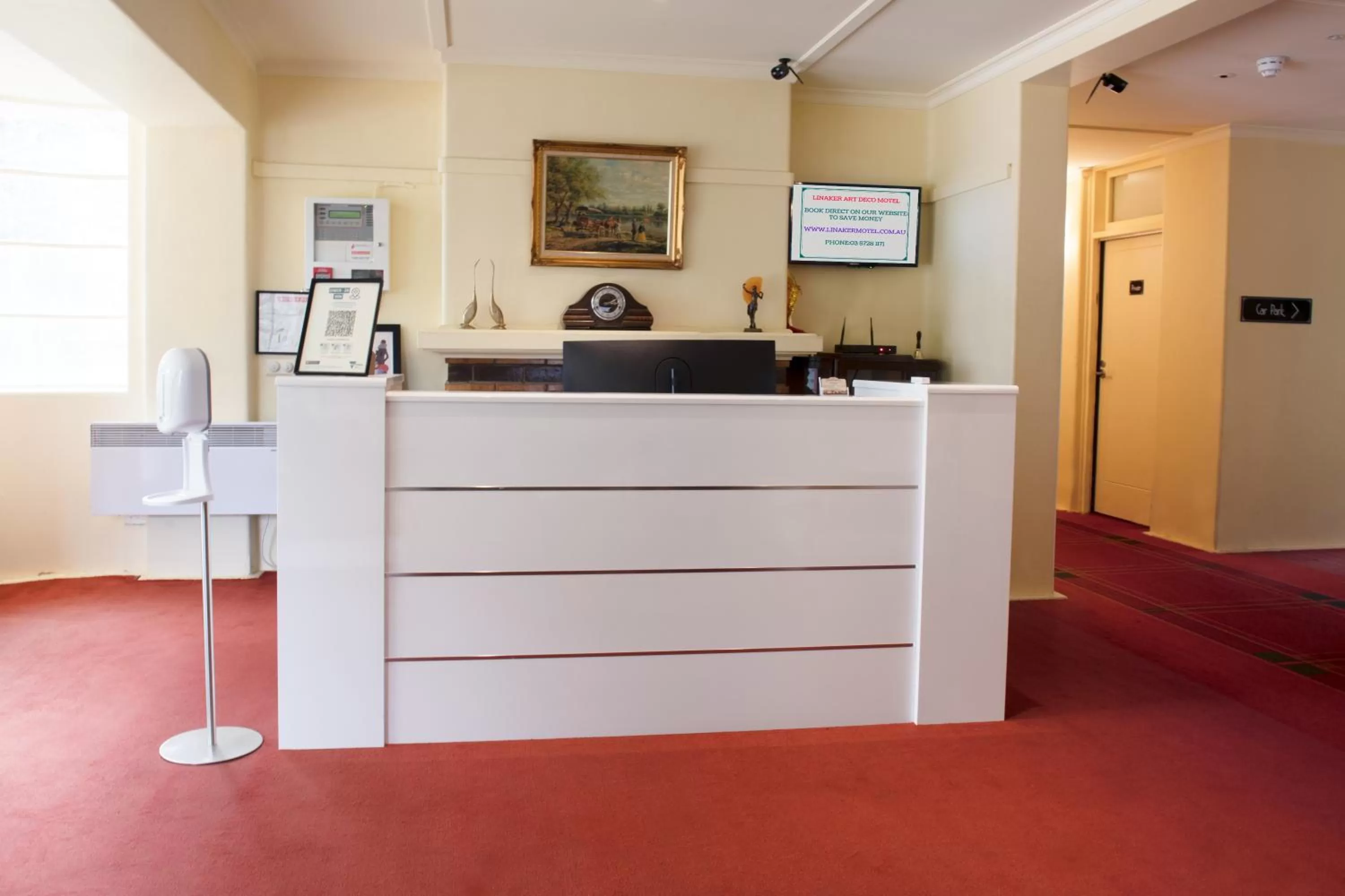 Lobby or reception in Linaker Art Deco Motel