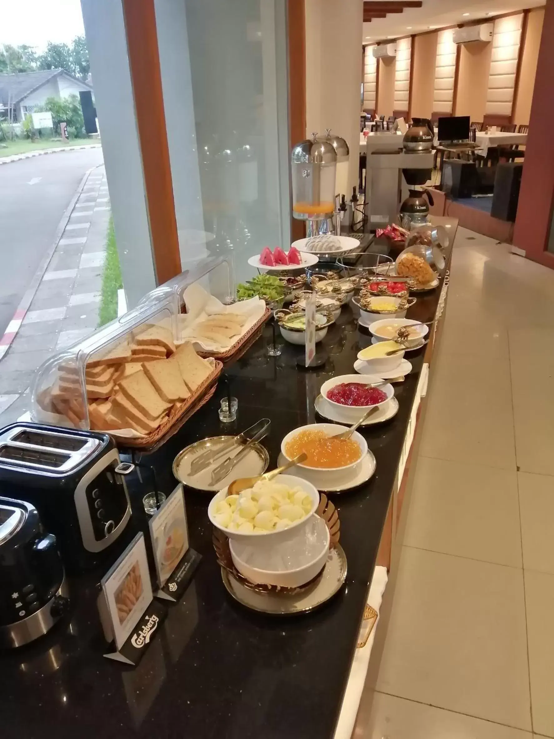 Buffet breakfast in President Hotel Udonthani