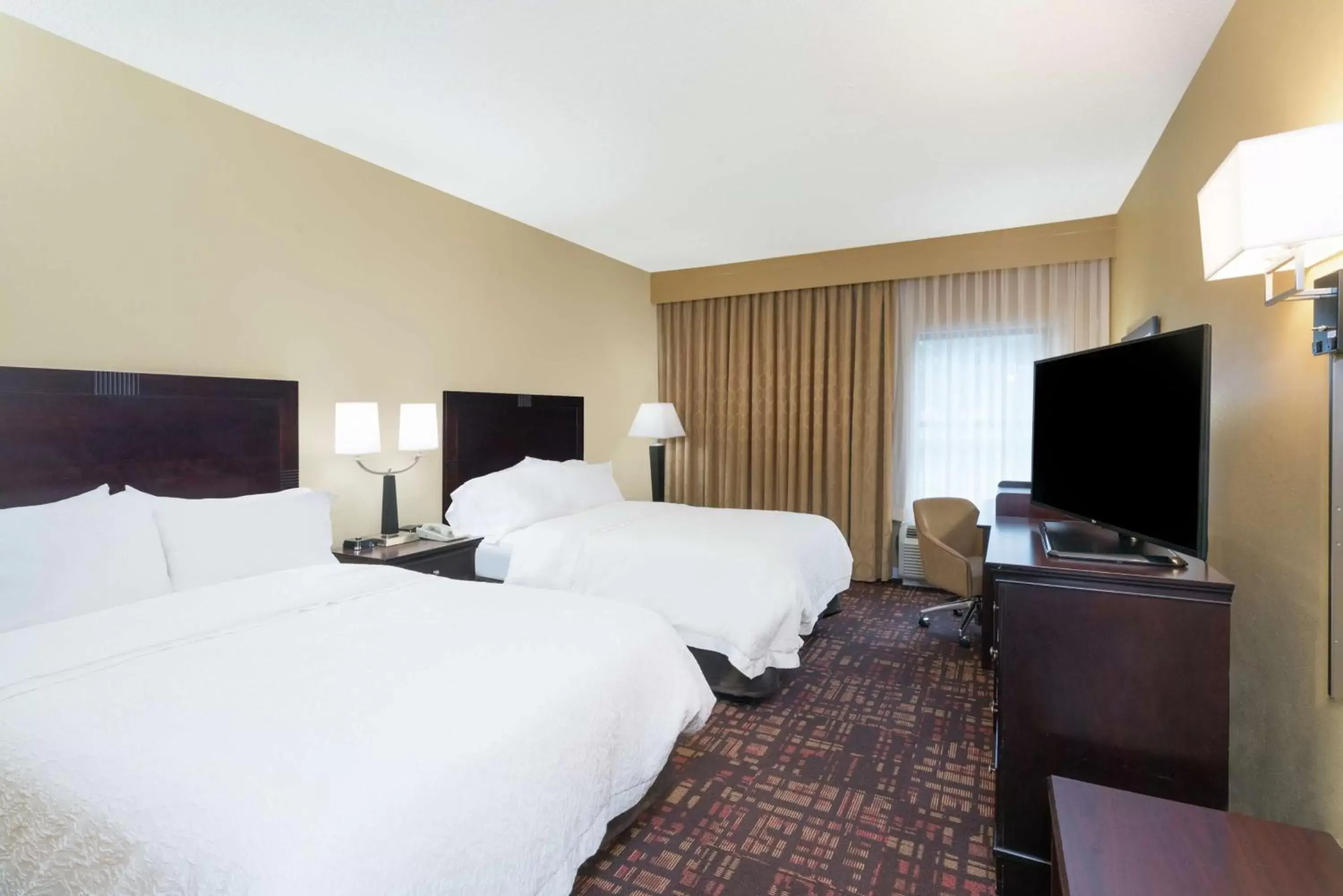 Bedroom, Bed in Hampton Inn Corydon Bedroom, Bed in Hampton Inn Corydon