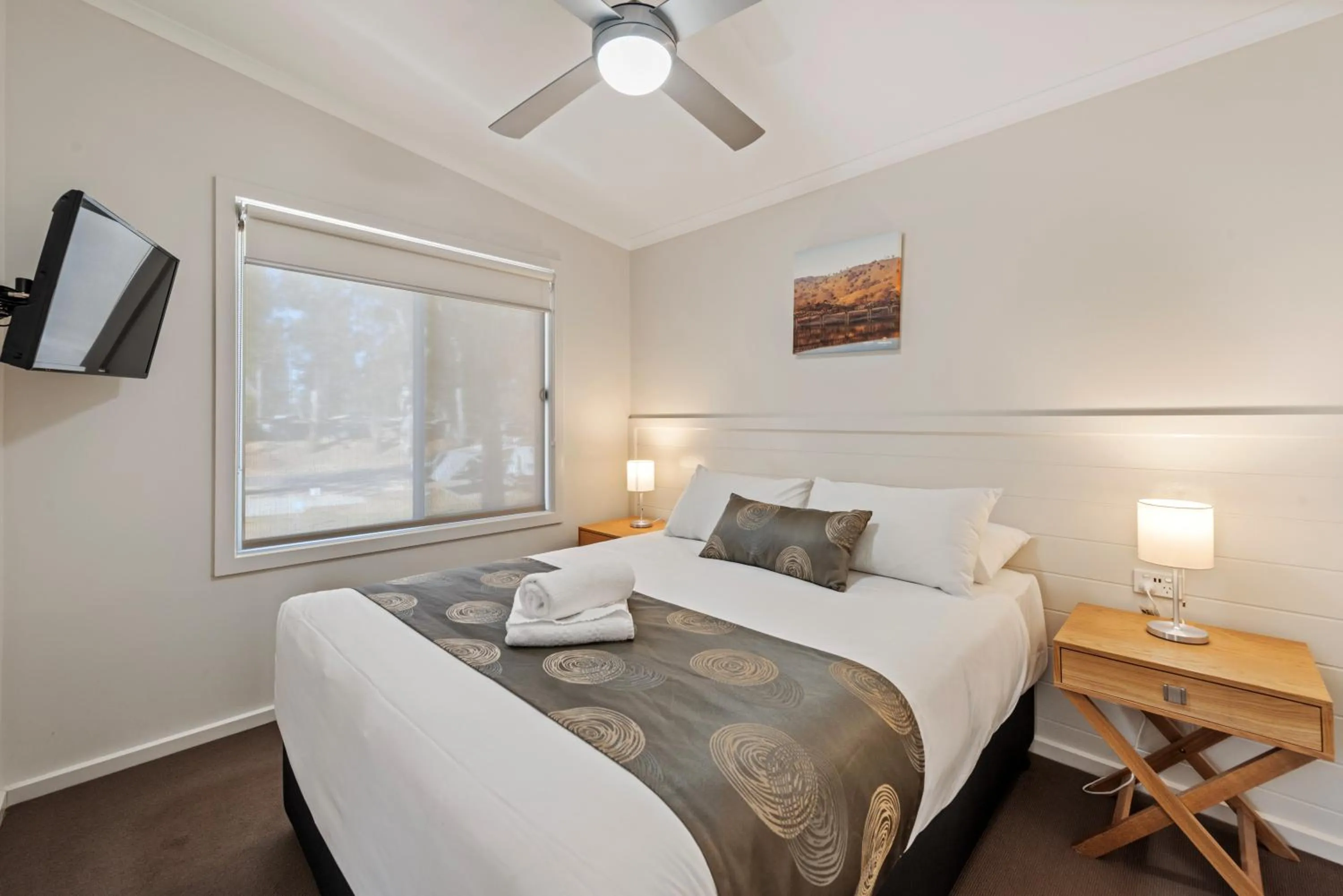 Bedroom, Bed in Discovery Parks - Maidens Inn Moama