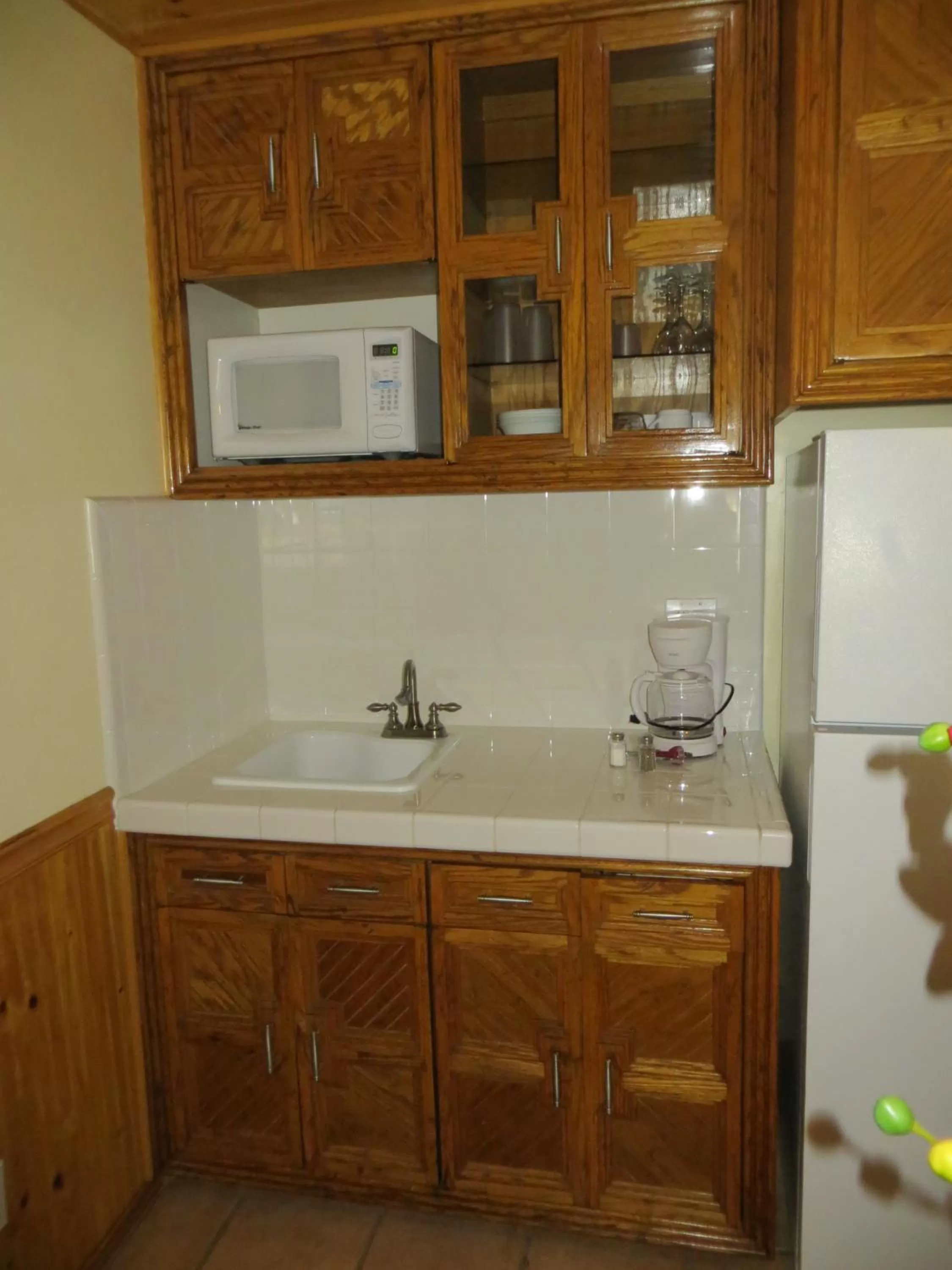 Kitchen or kitchenette in Americana Village