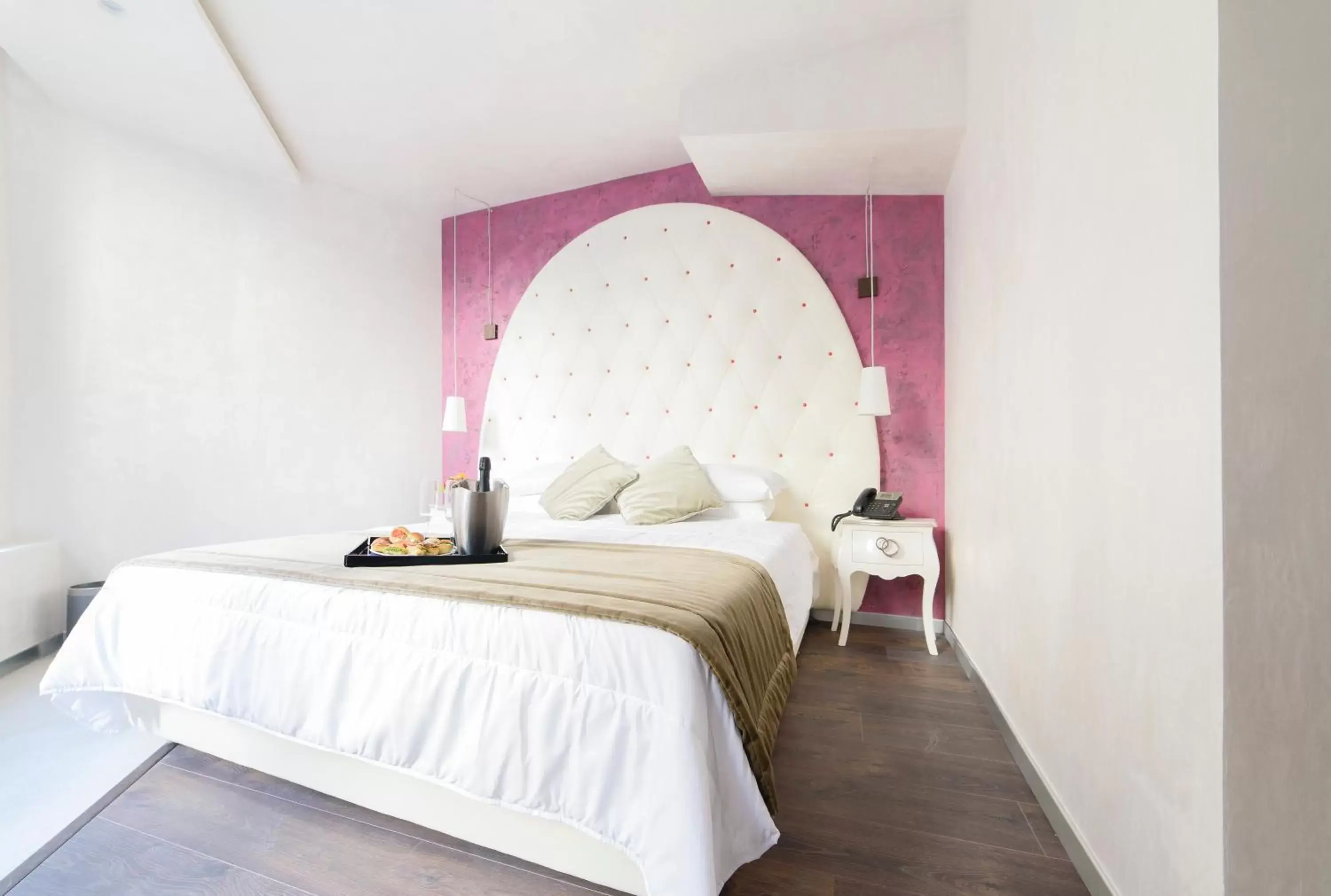Bed in Hotel Vespasiano
