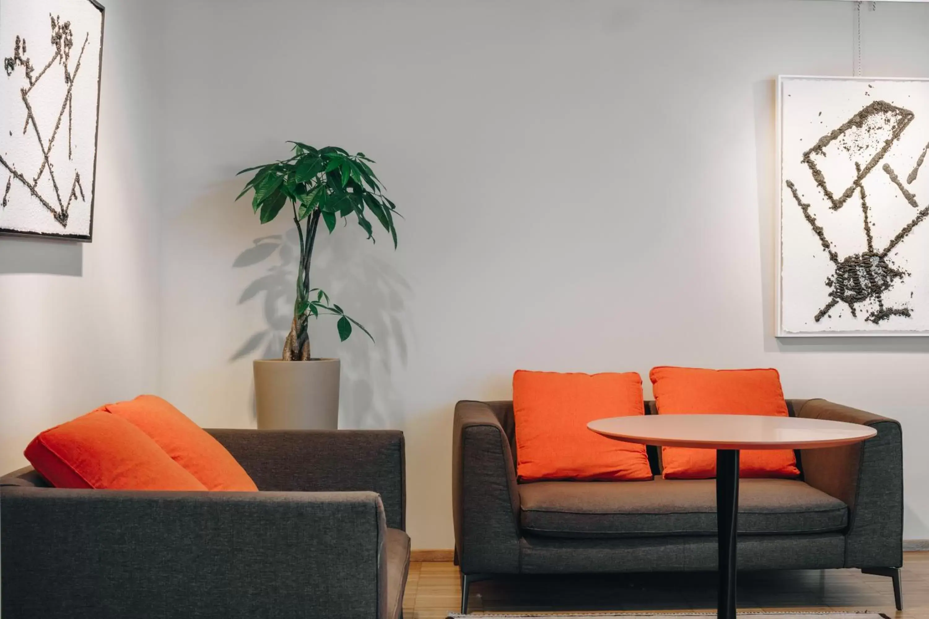 Communal lounge/ TV room, Seating Area in DelleArti Design Hotel