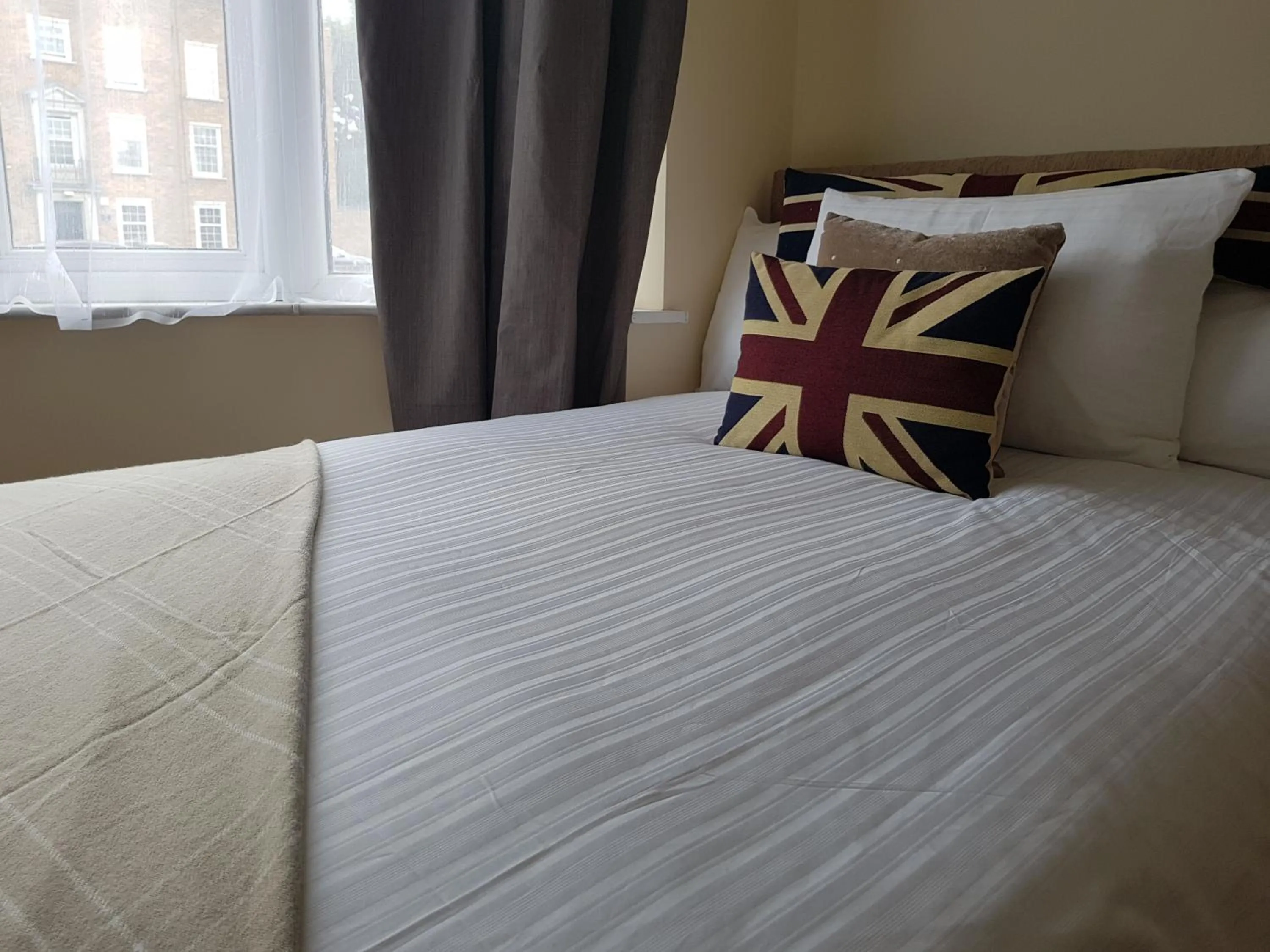 Bedroom, Bed in Kathleen House Plus