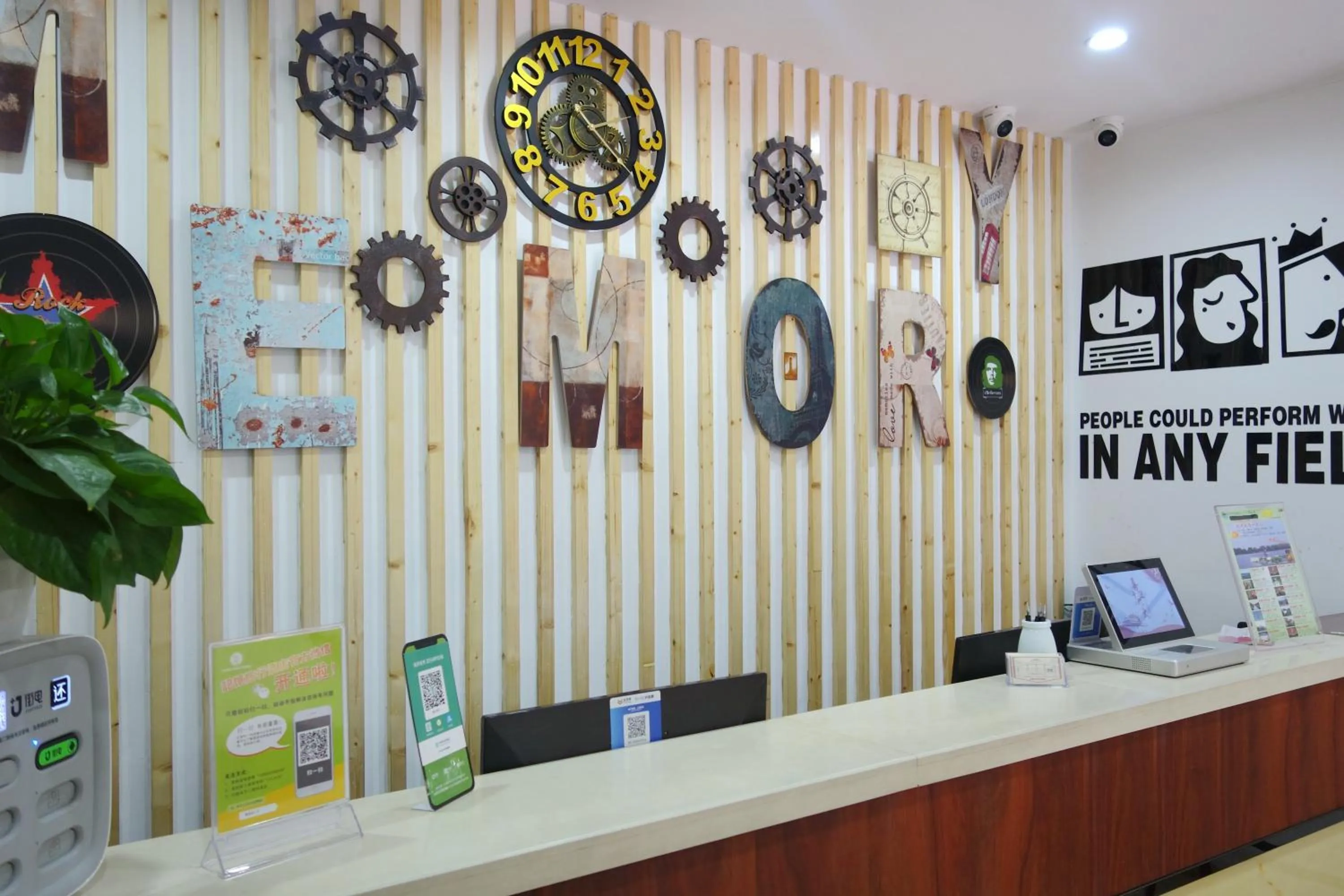 Lobby or reception in Hangzhou Memory Travel International Hotel-Edge Westlake