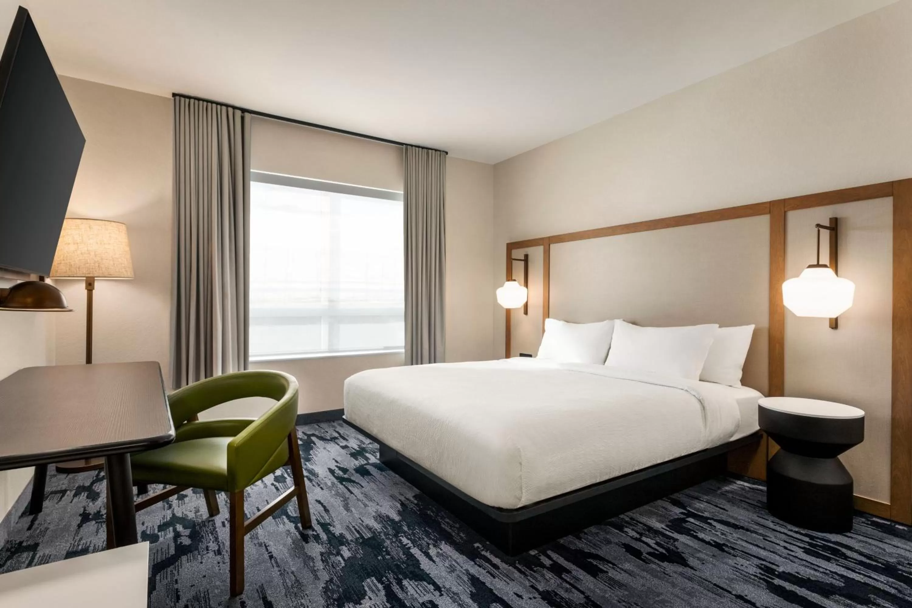 Photo of the whole room, Bed in Fairfield by Marriott Inn & Suites Bonita Springs