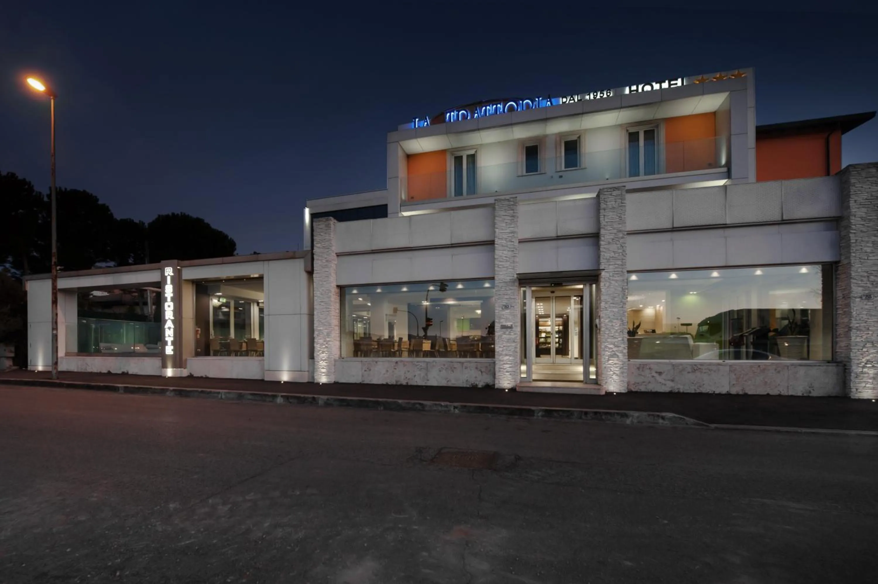 Staff in Hotel Testani Frosinone