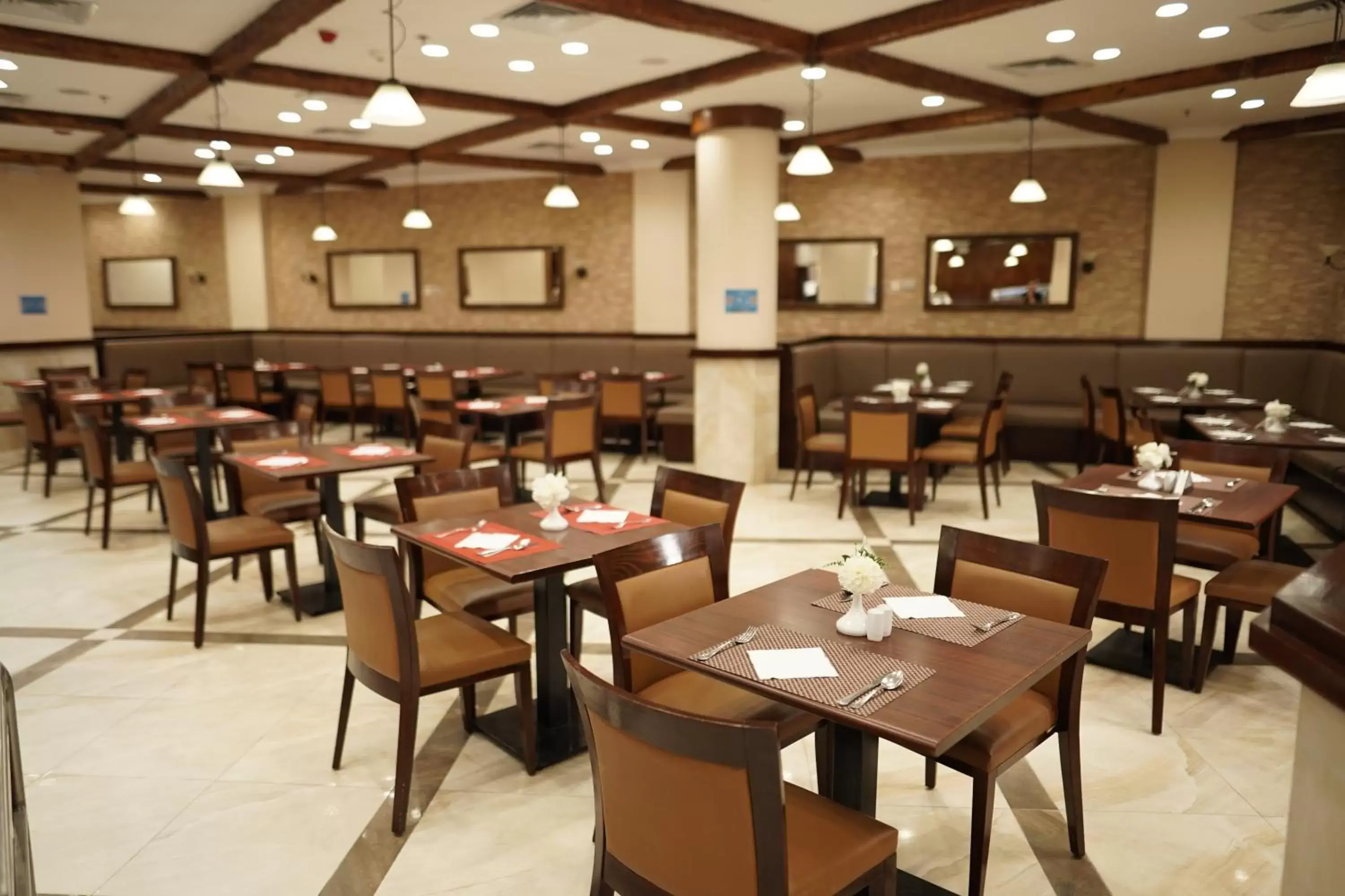 Restaurant/Places to Eat in The Grand Plaza Hotel Smouha