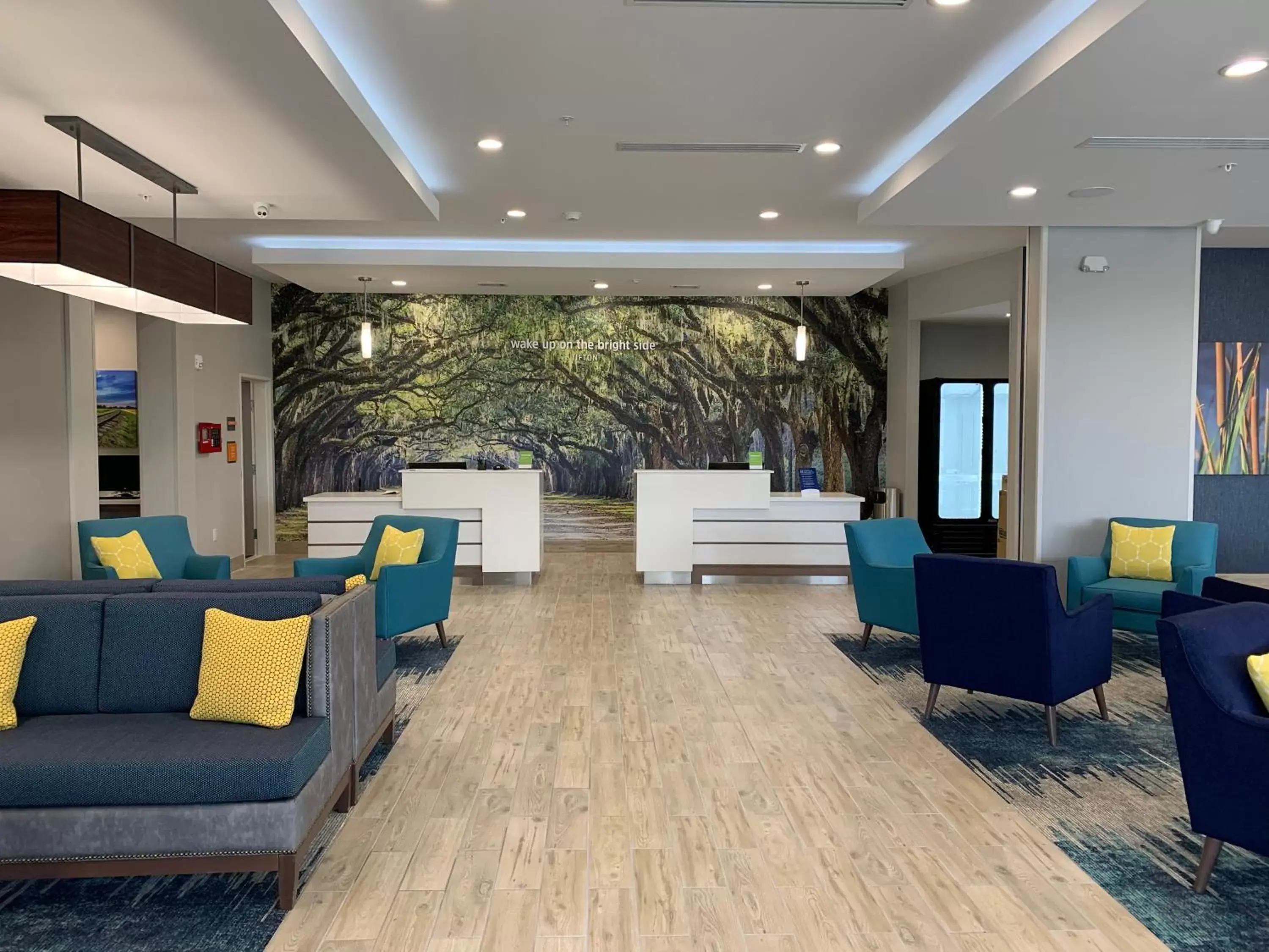 Lobby or reception in La Quinta Inn & Suites by Wyndham Tifton Lobby or reception in La Quinta Inn & Suites by Wyndham Tifton