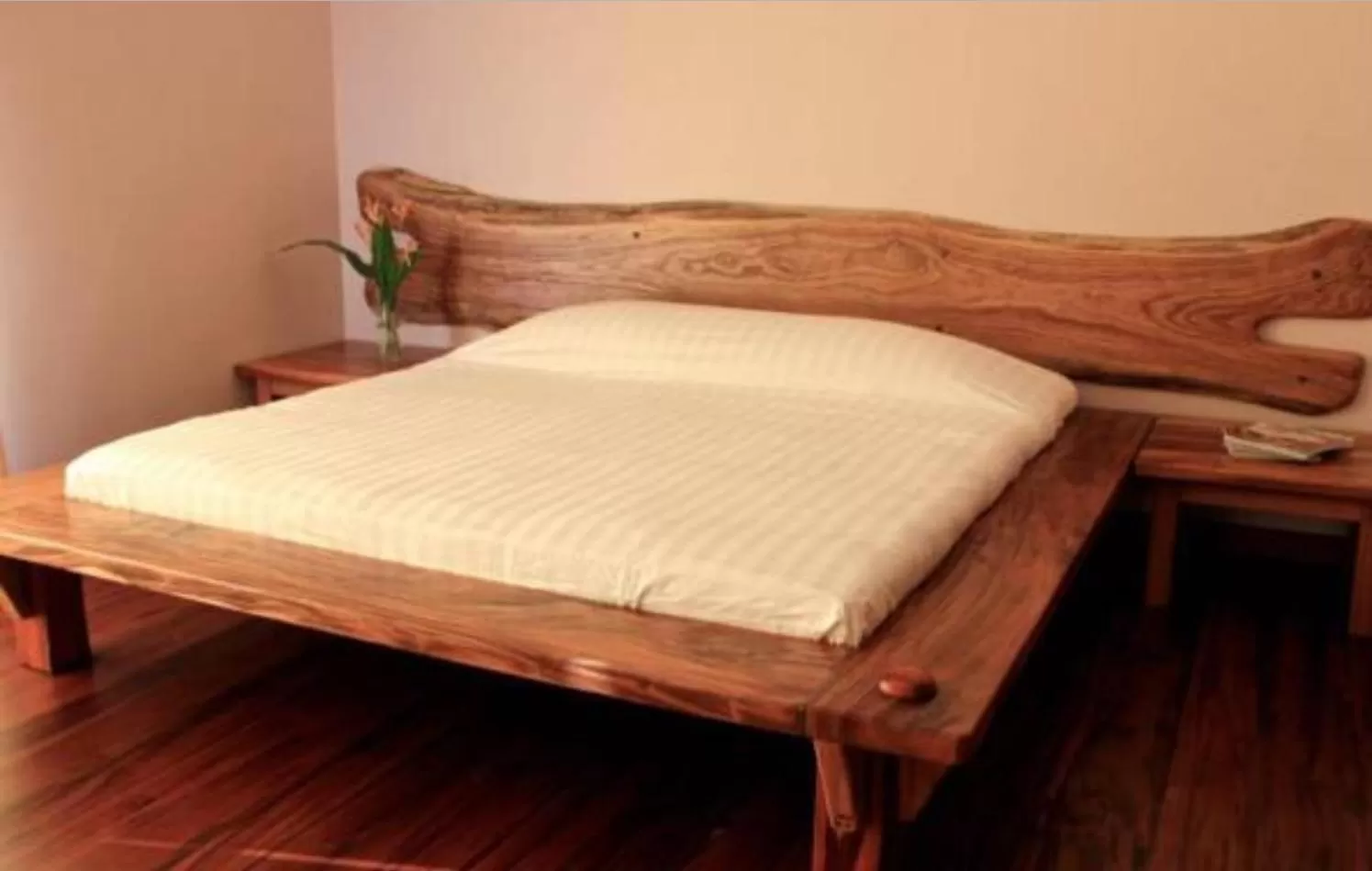 Bed in Corto del Mar Hotel