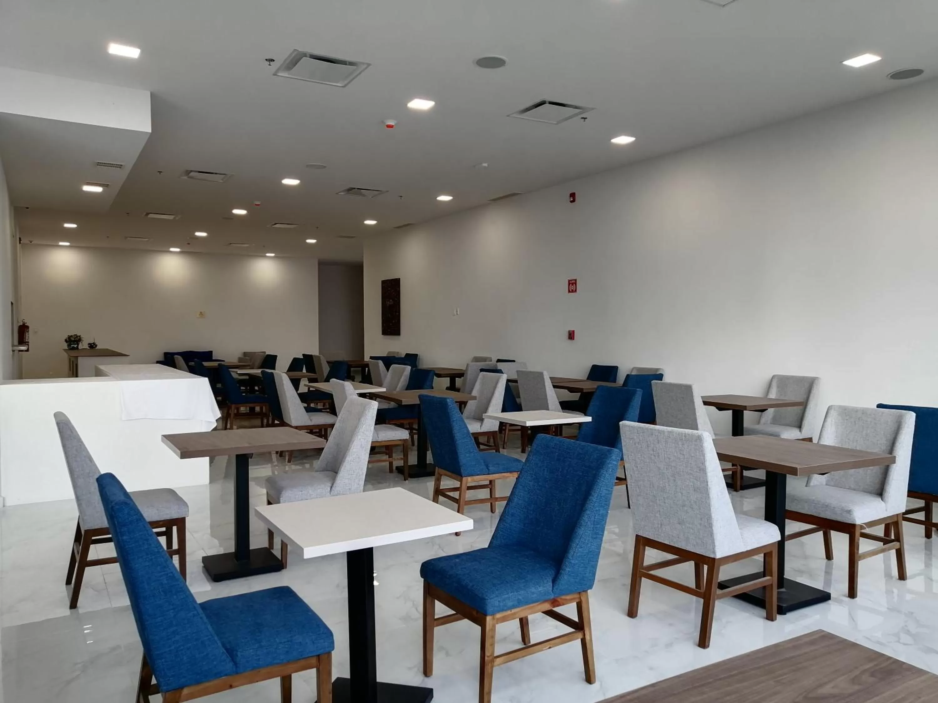 Restaurant/places to eat in Wyndham Puebla Angelopolis