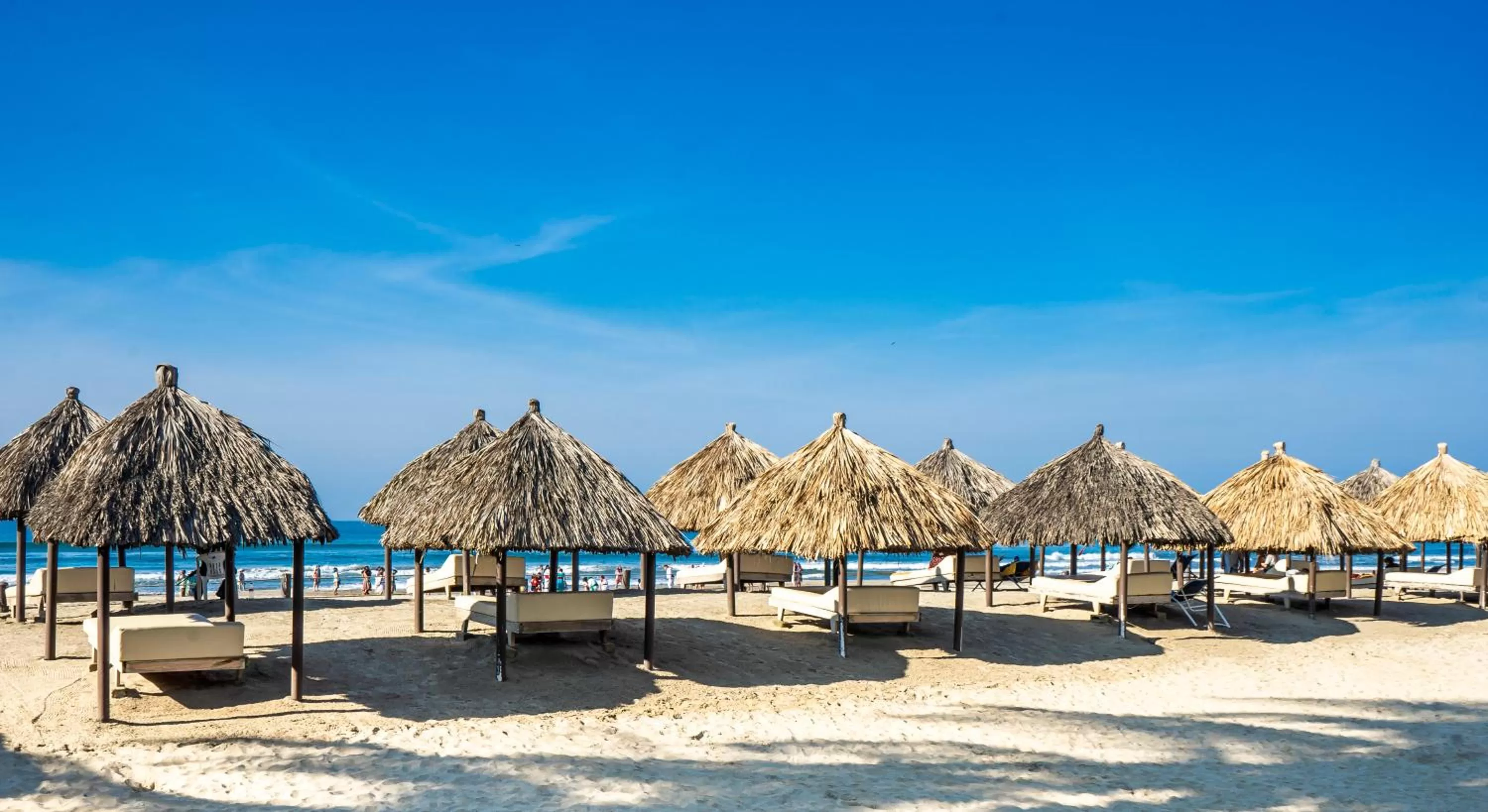 Beach in Mar Paraiso Queen