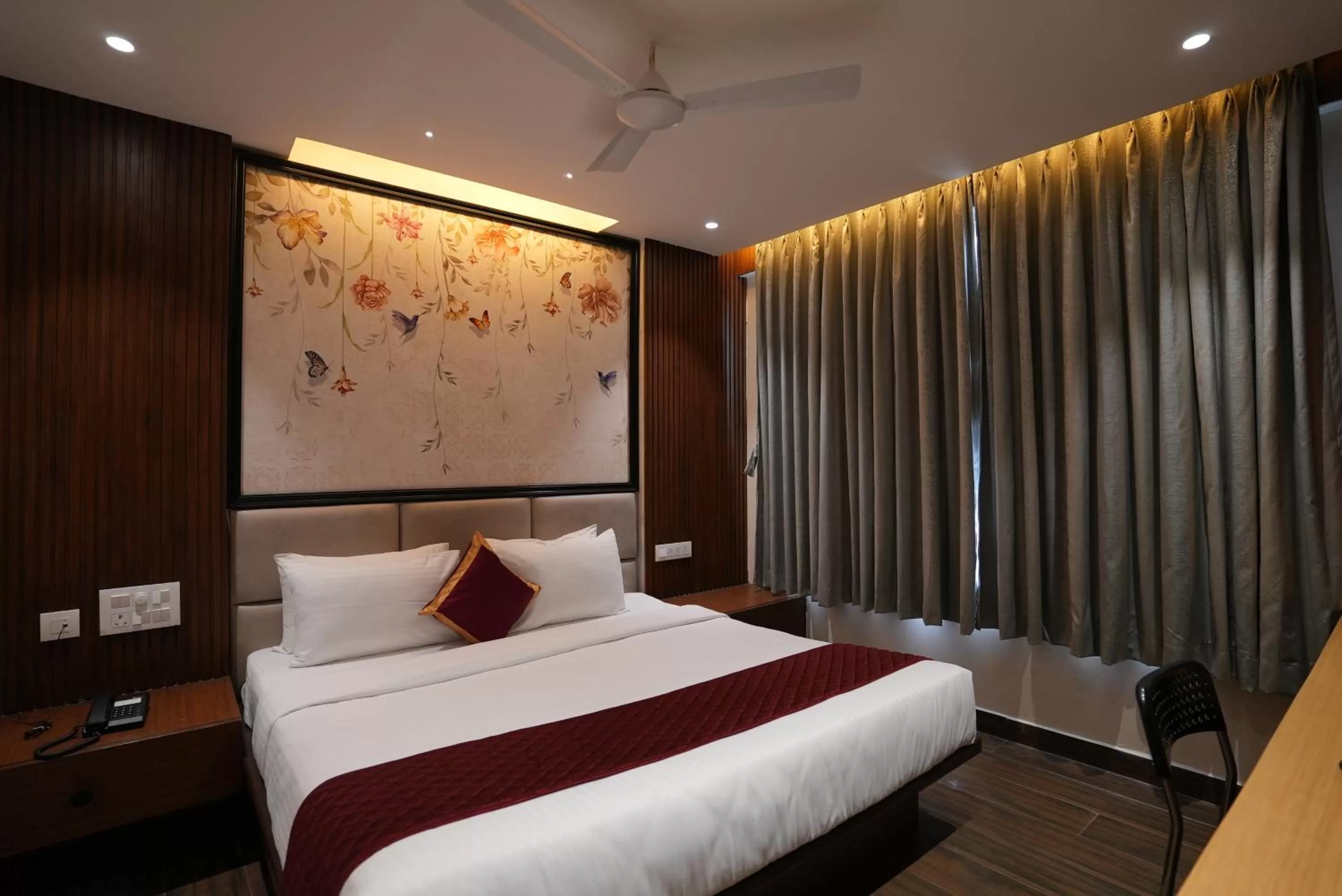 Bed in Eden Park Boutique Hotel