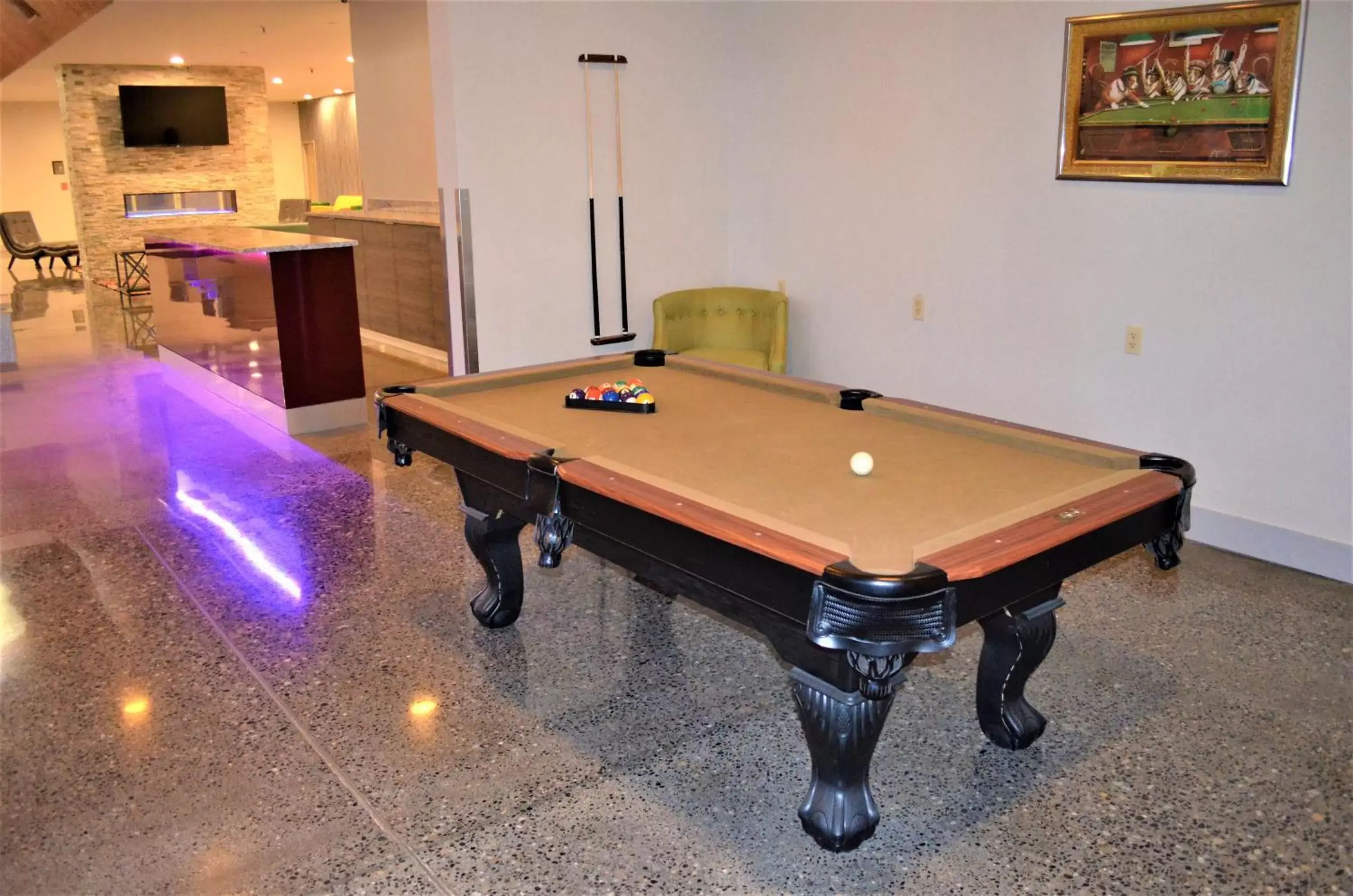 Billiard, Billiards in Richland Riverfront Hotel, Ascend Hotel Collection