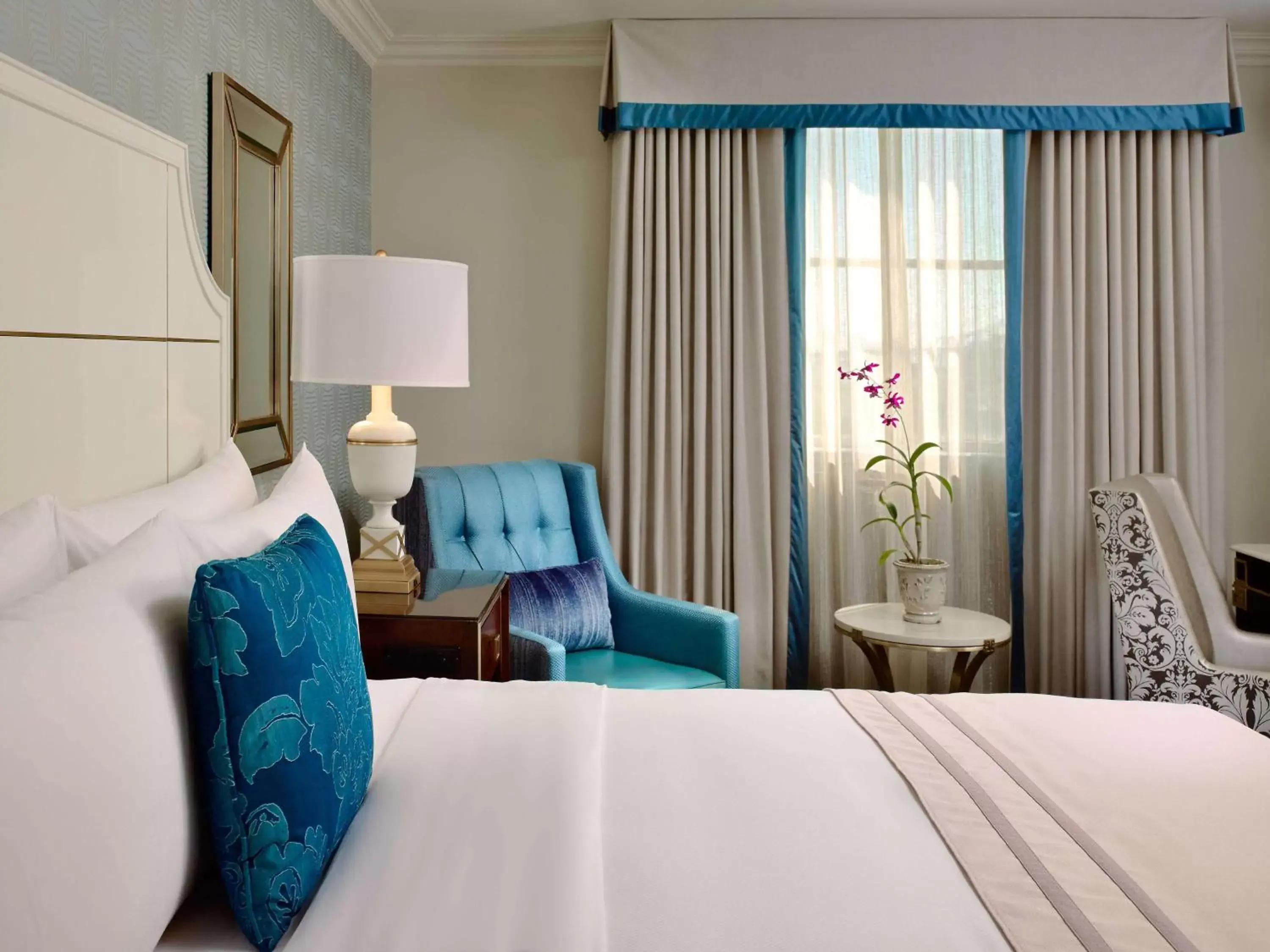 Photo of the whole room, Bed in The Royal Sonesta New Orleans