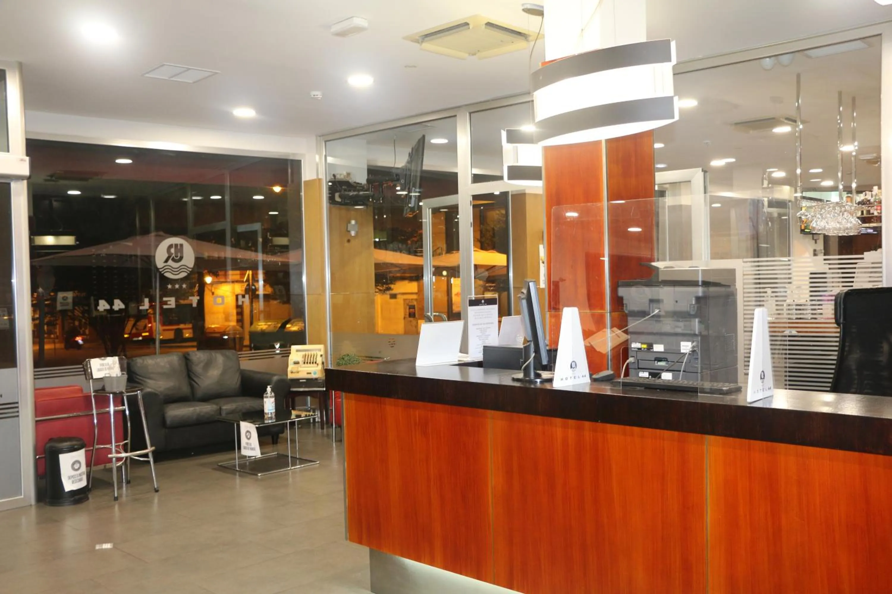 Lobby or reception in Hotel 44