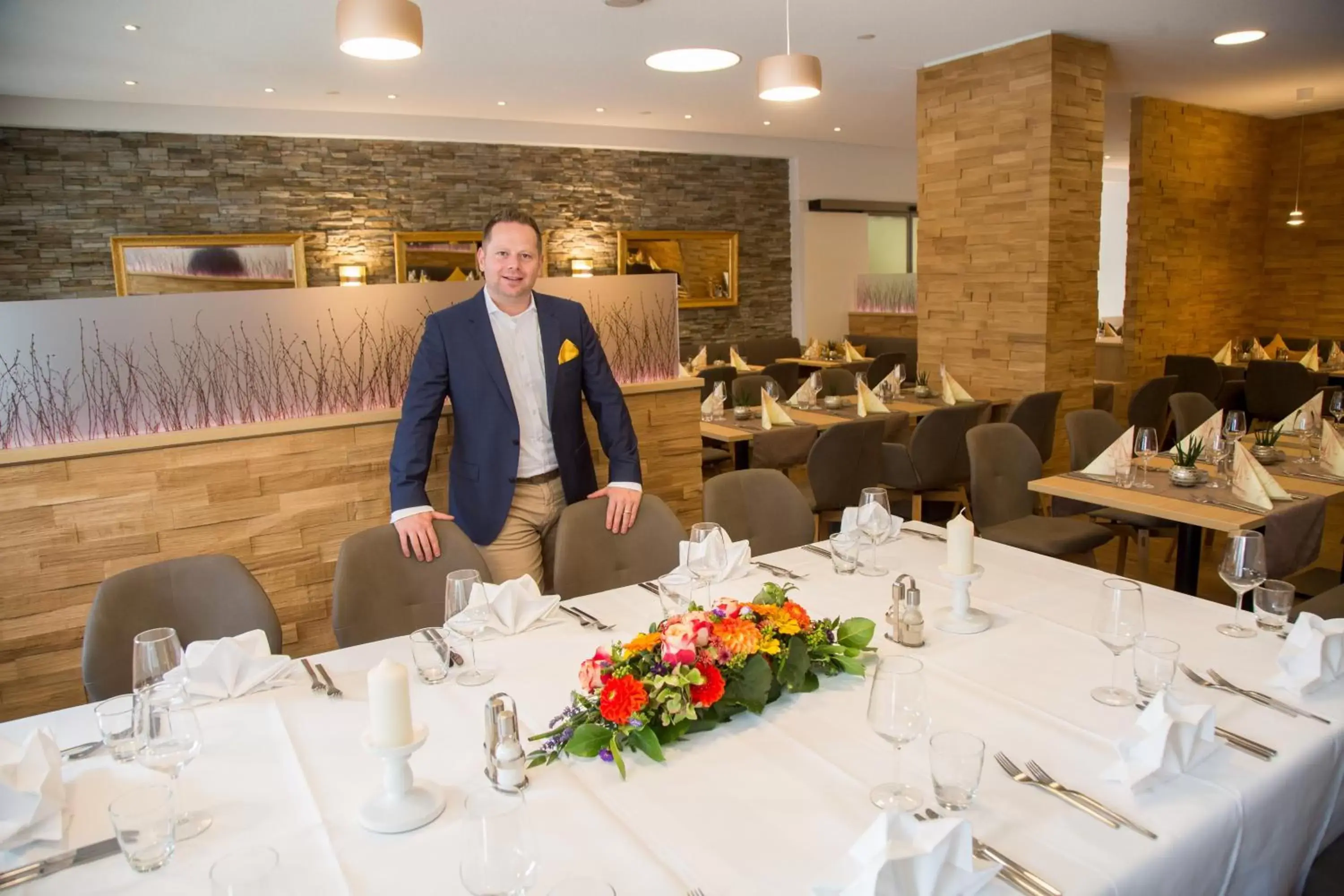 Family, Restaurant/Places to Eat in Hotel & Restaurant Goldener Pflug