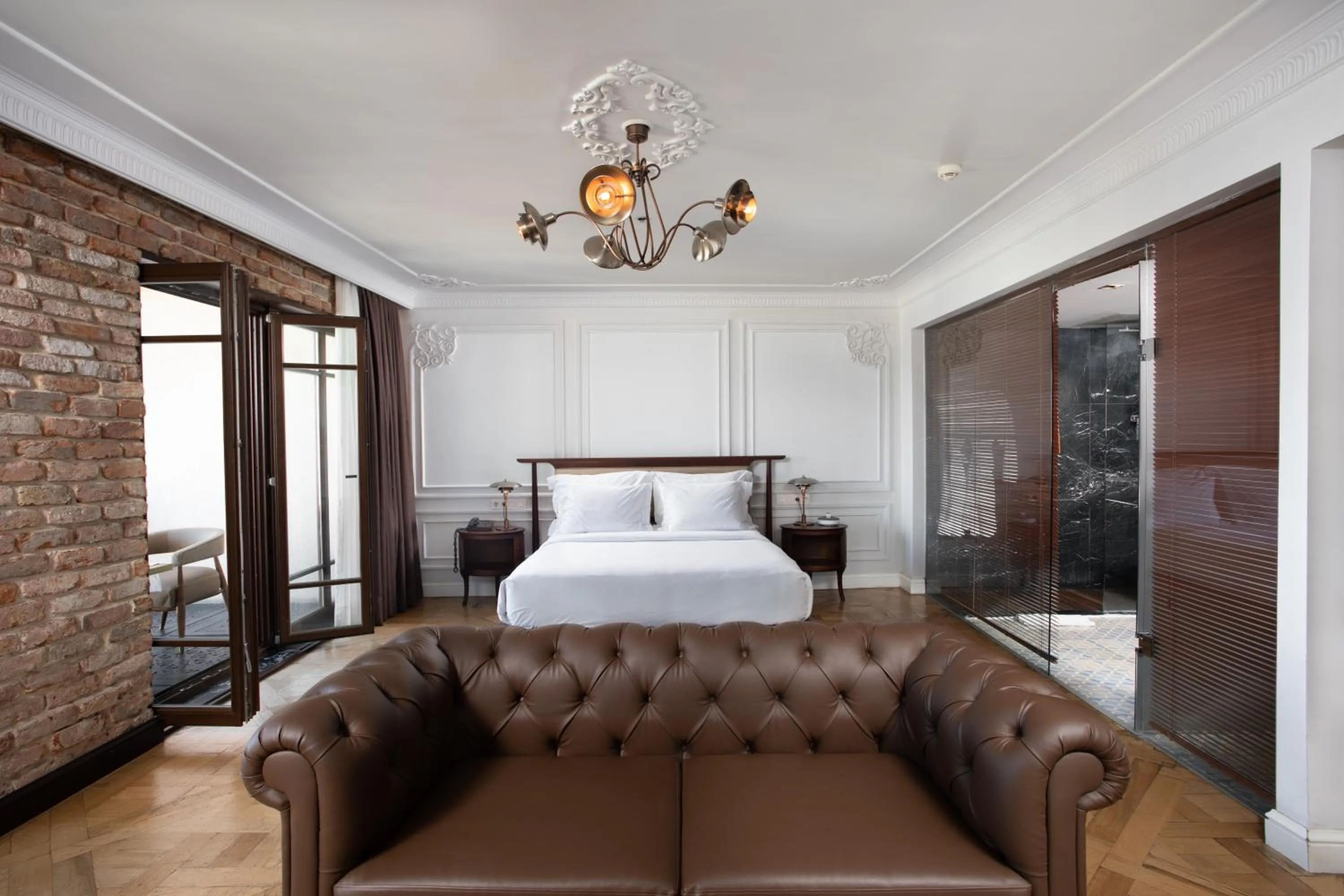 Photo of the whole room, Bed in Georges Hotel Galata