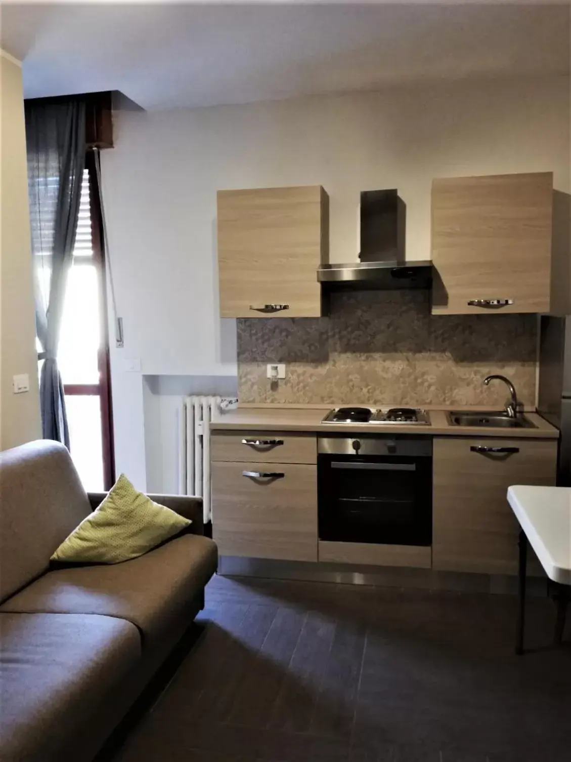 Kitchen/Kitchenette in HH Hermoso Housing ALESSANDRIA