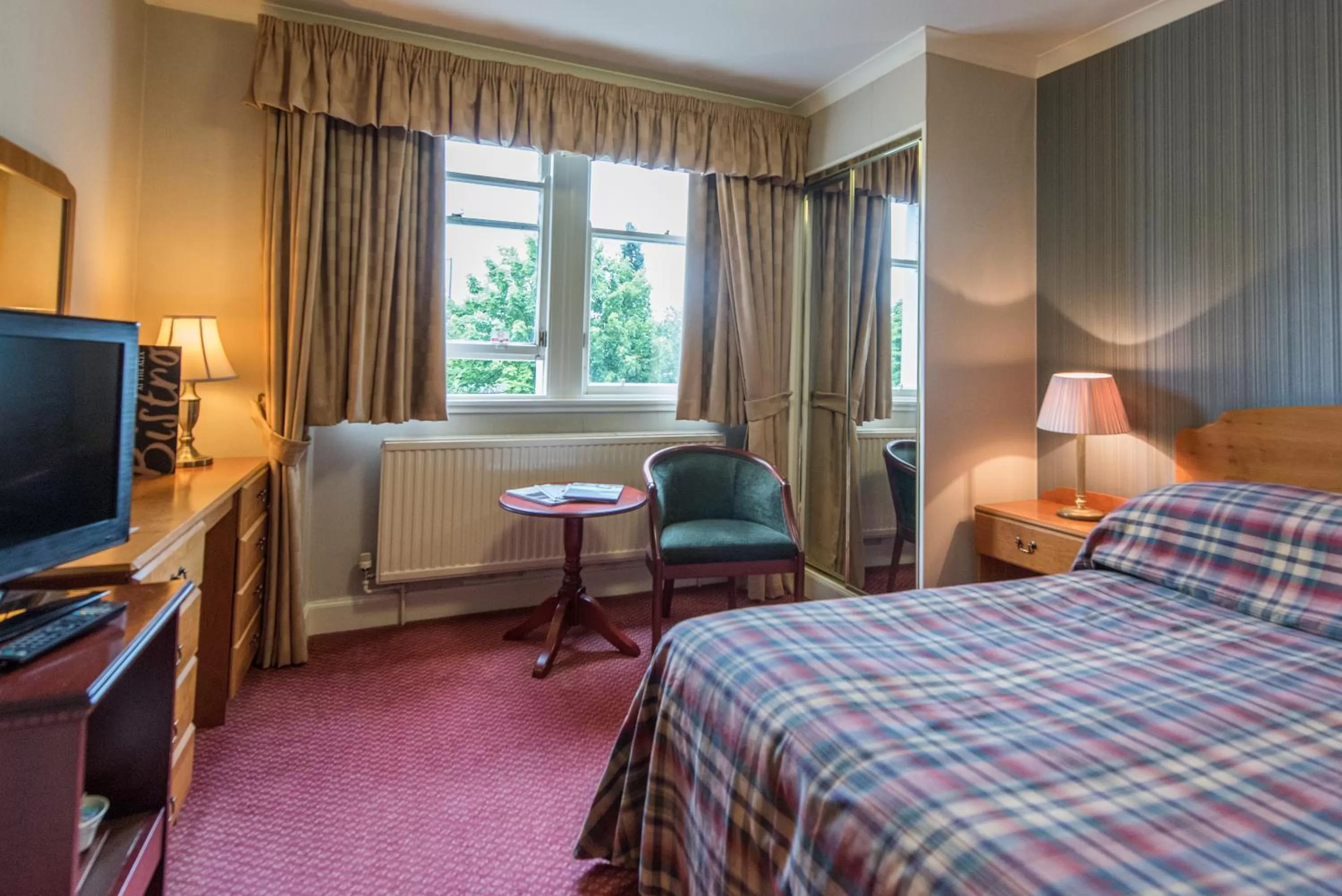 Photo of the whole room, Bed in Ben Nevis Hotel & Leisure Club