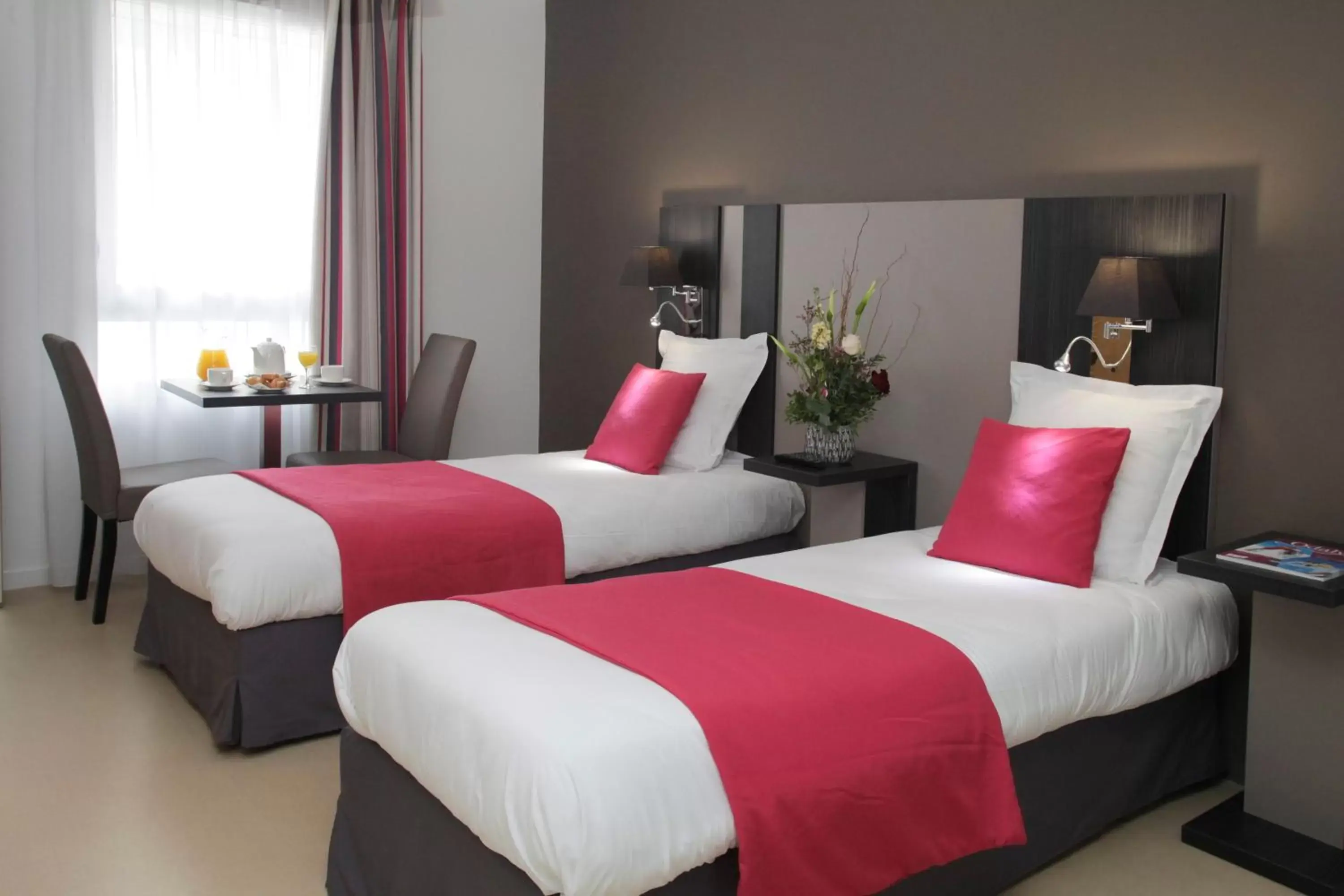 Bedroom, Bed in Odalys City Rennes Lorgeril