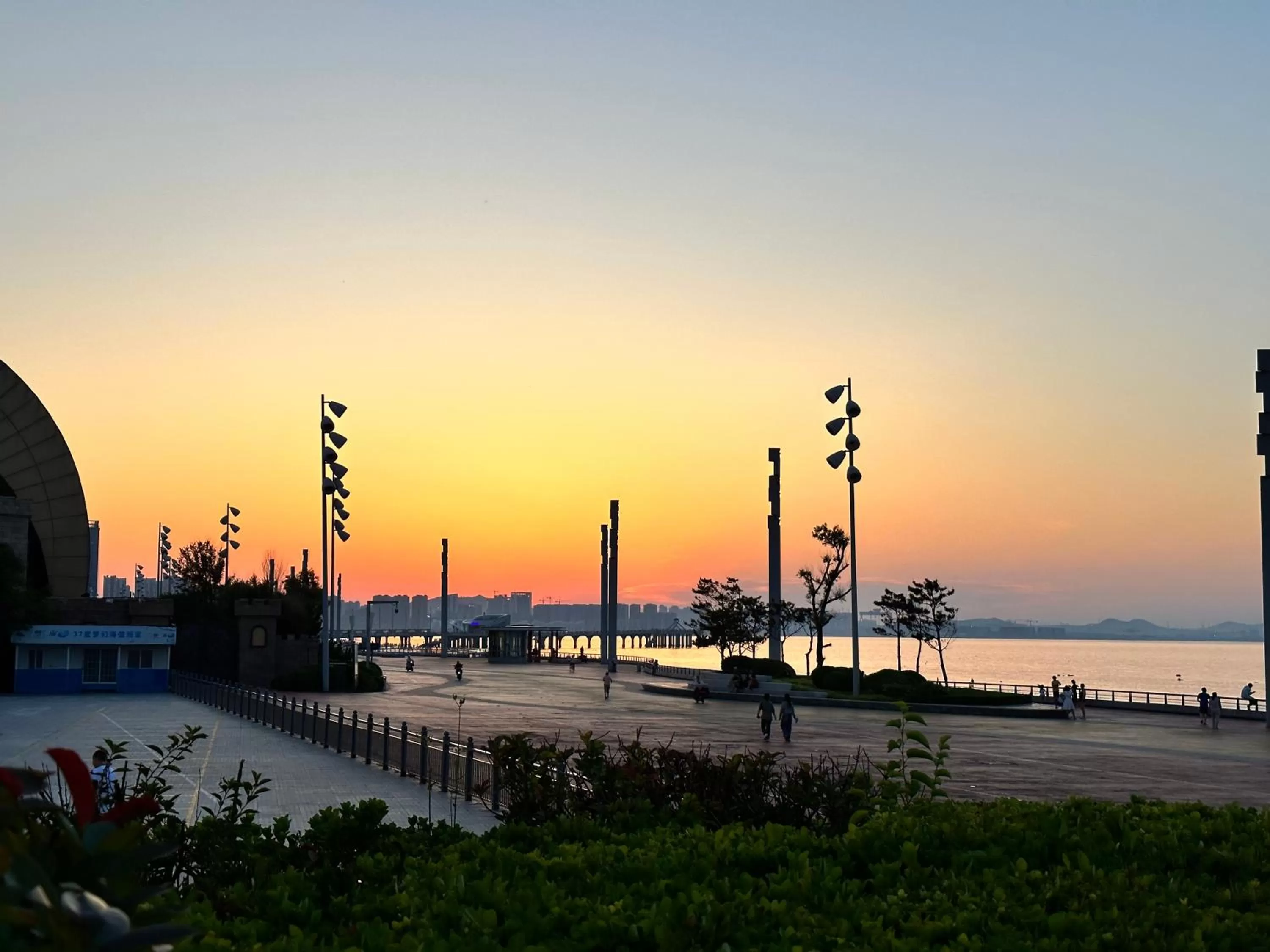 Beach in Yantai Marriott Hotel