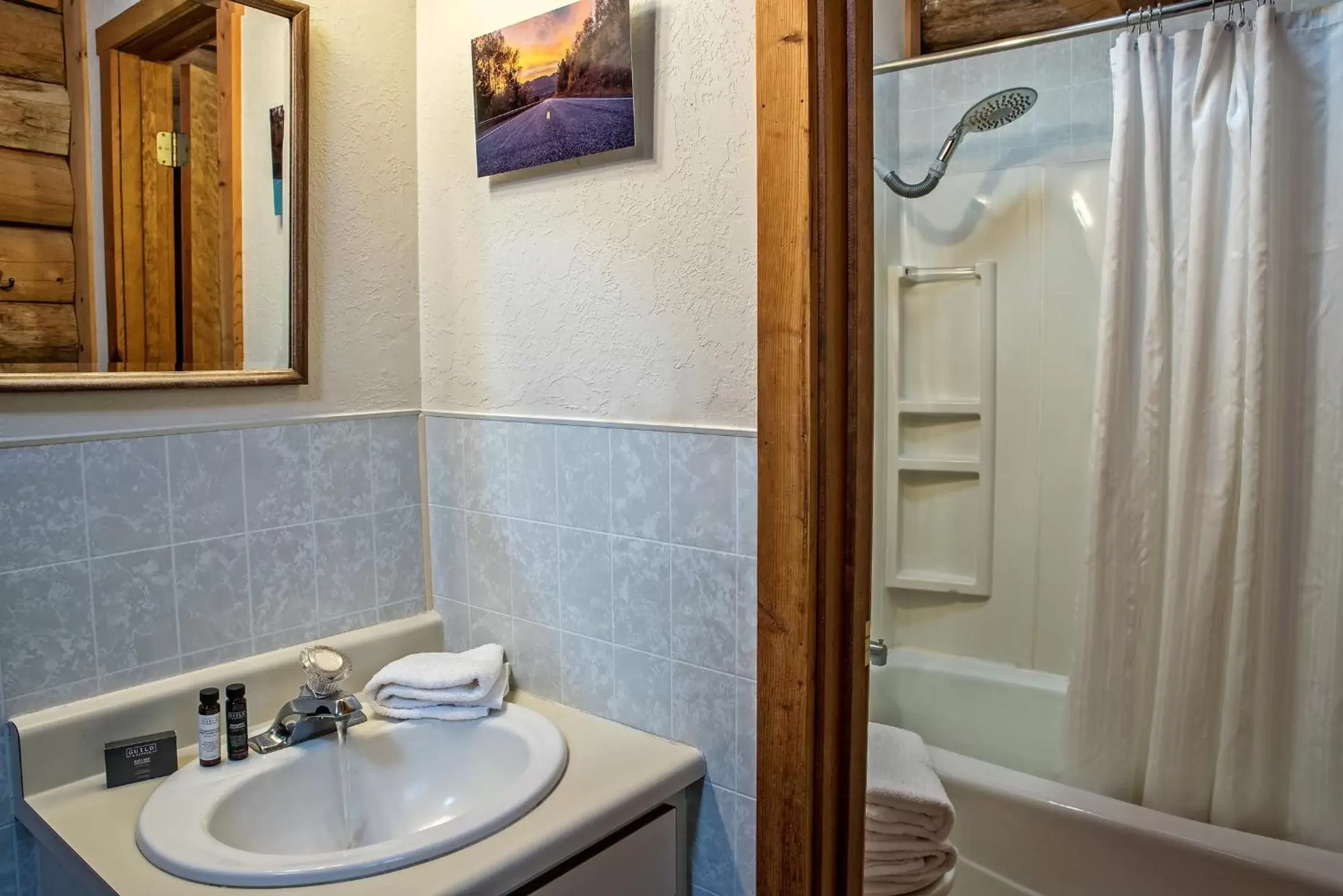 Bathroom in Triangle C Cabins