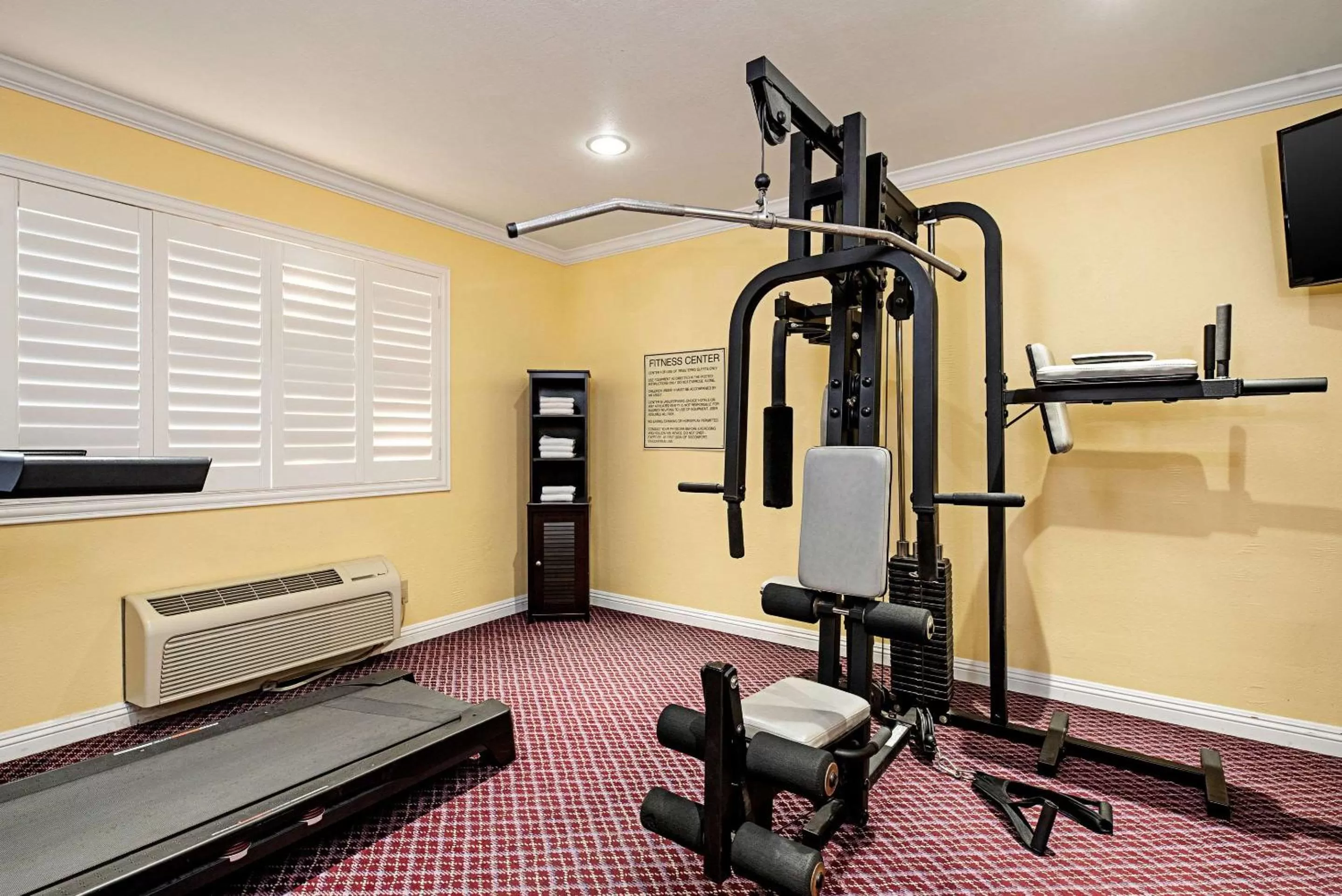 Fitness centre/facilities in Clarion Inn Silicon Valley