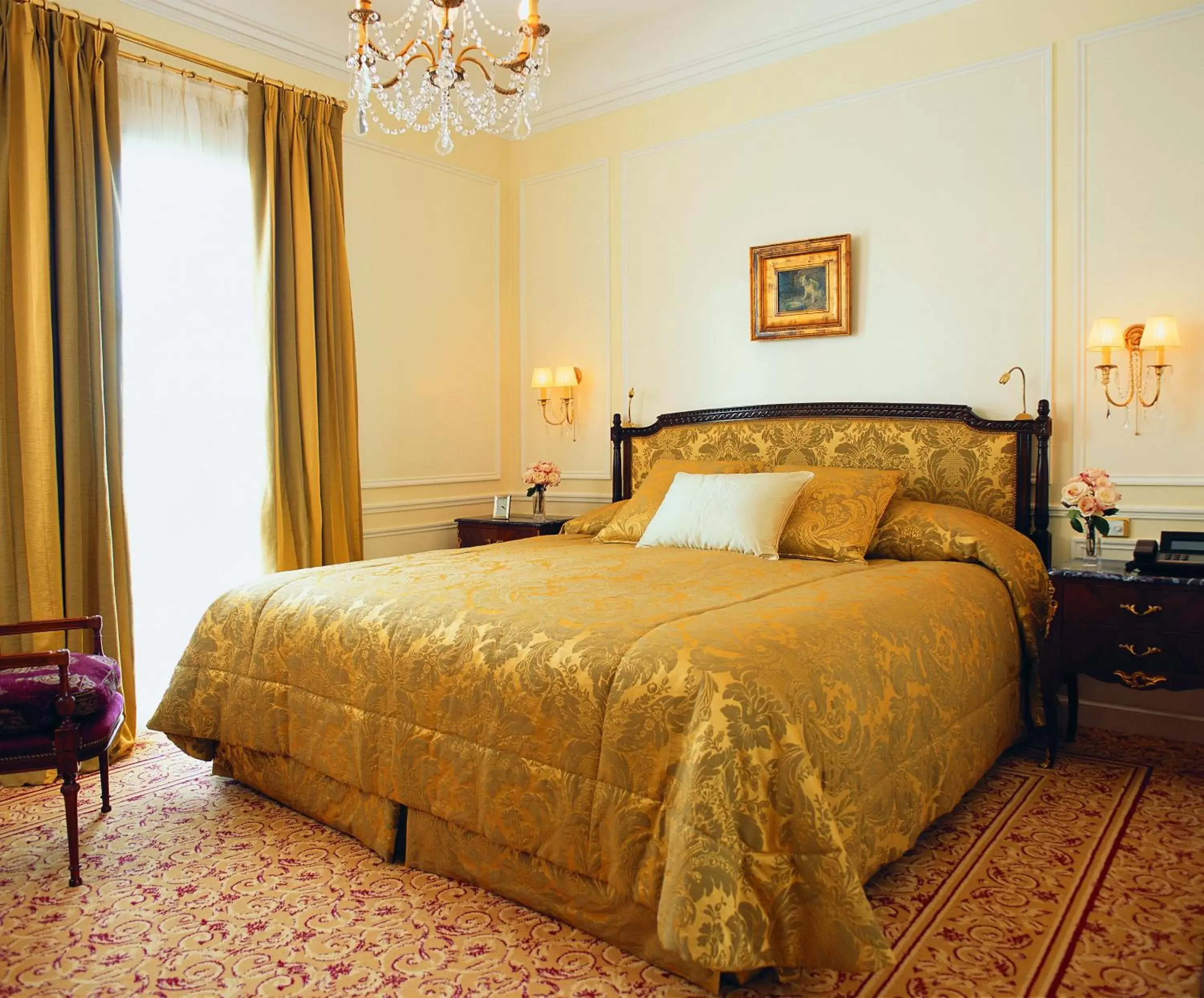 Bed in Alvear Palace Hotel - Leading Hotels of the World