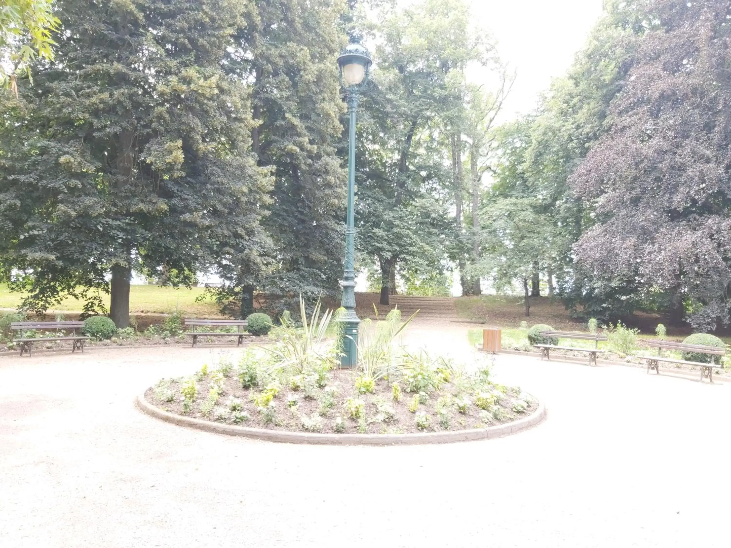 Garden in Vichy Sejour