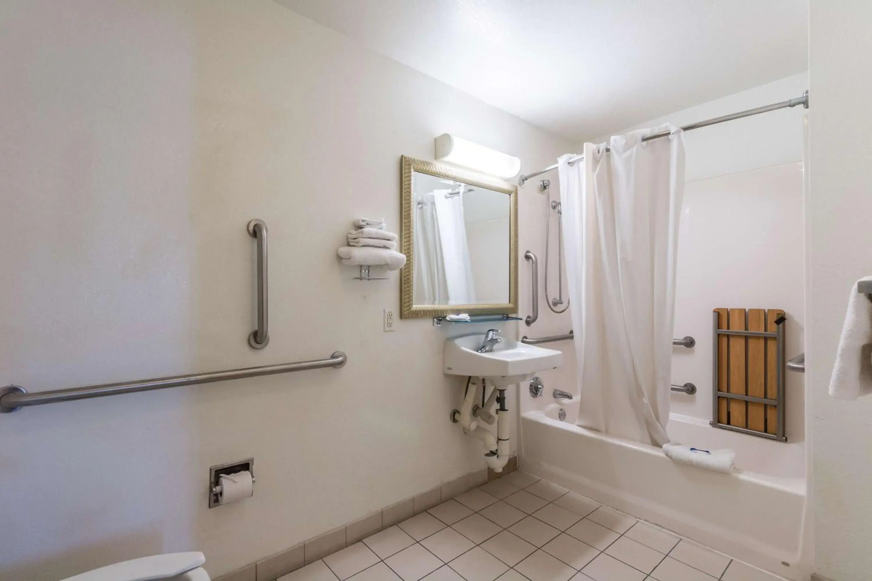 Toilet, Bathroom in Motel 6-Victoria, TX